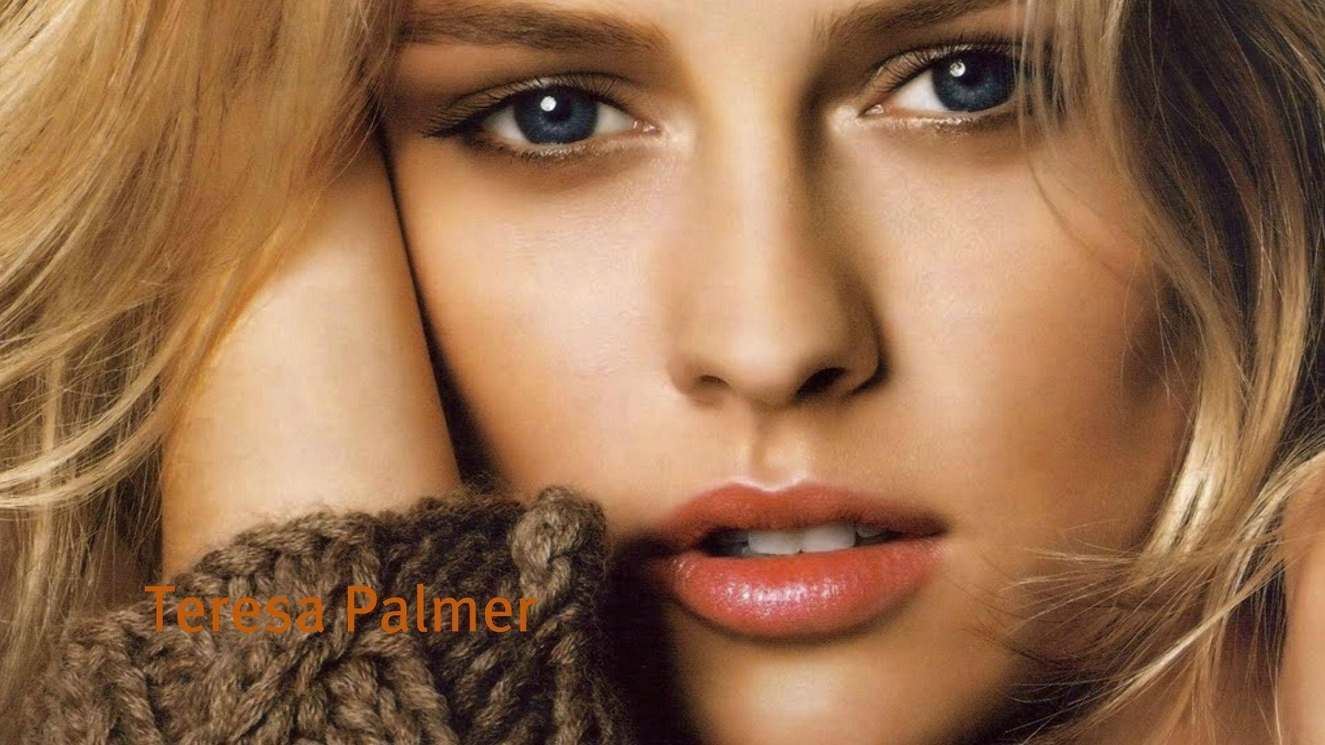 Teresa Palmer Close-Up Face Photo Wallpaper