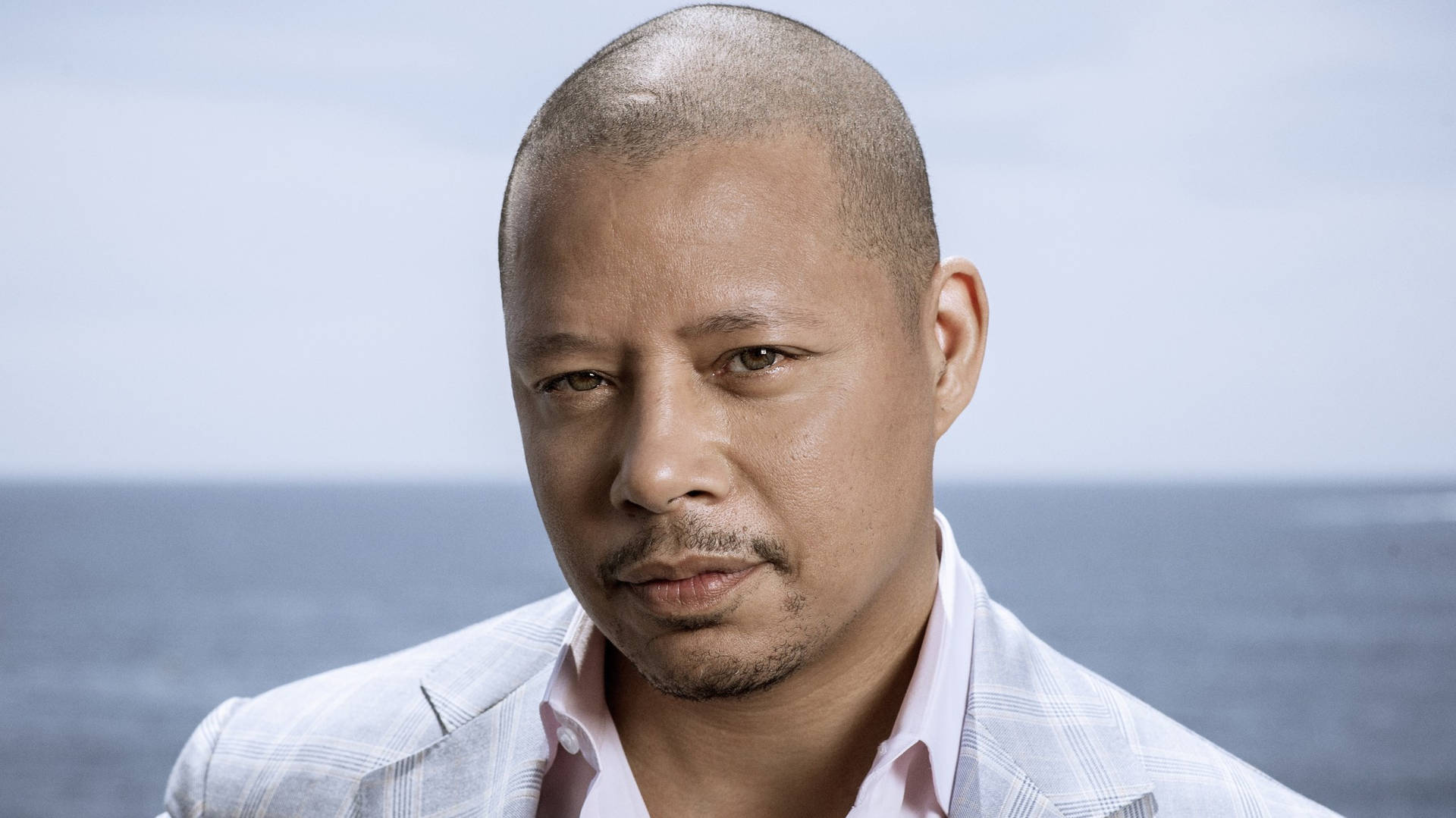 Terrence Howard With A Shaved Head Wallpaper