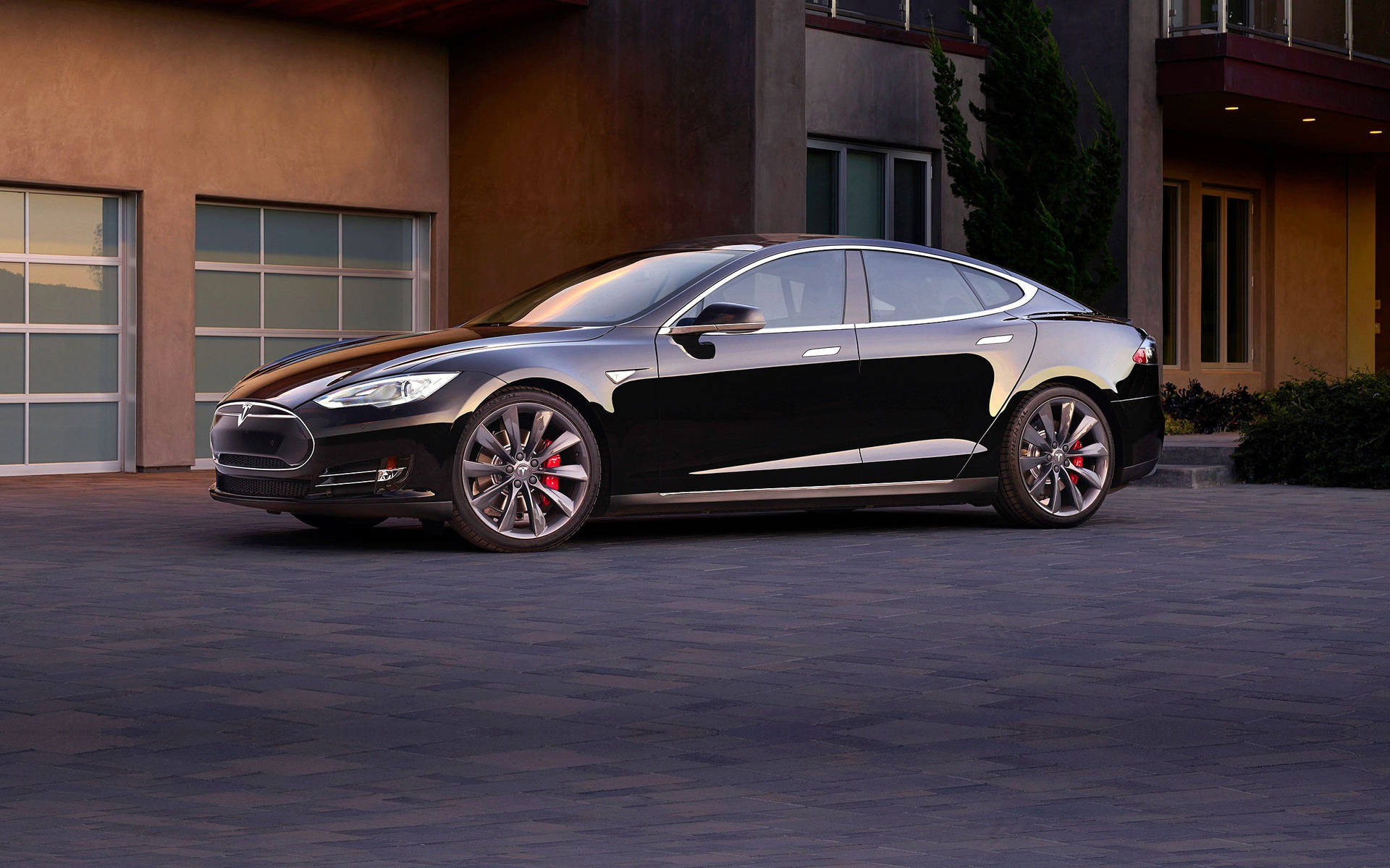 Tesla Model S 85d