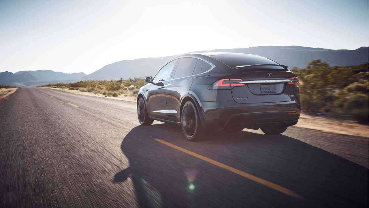 Tesla Model X - Pioneering The Future Of Automotive Innovation Wallpaper