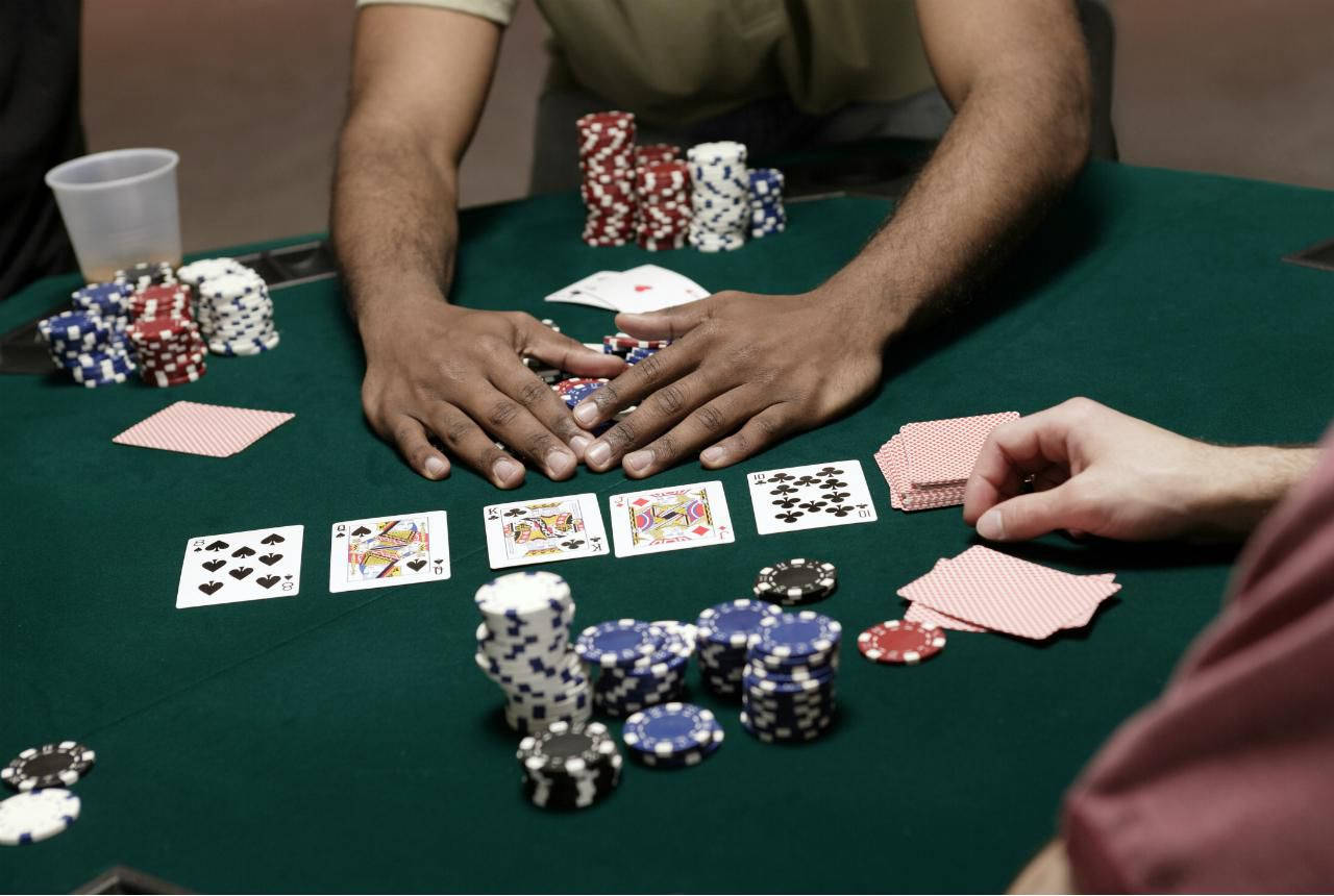 Texashold'em Poker In Der Mitte Des Spiels Wallpaper