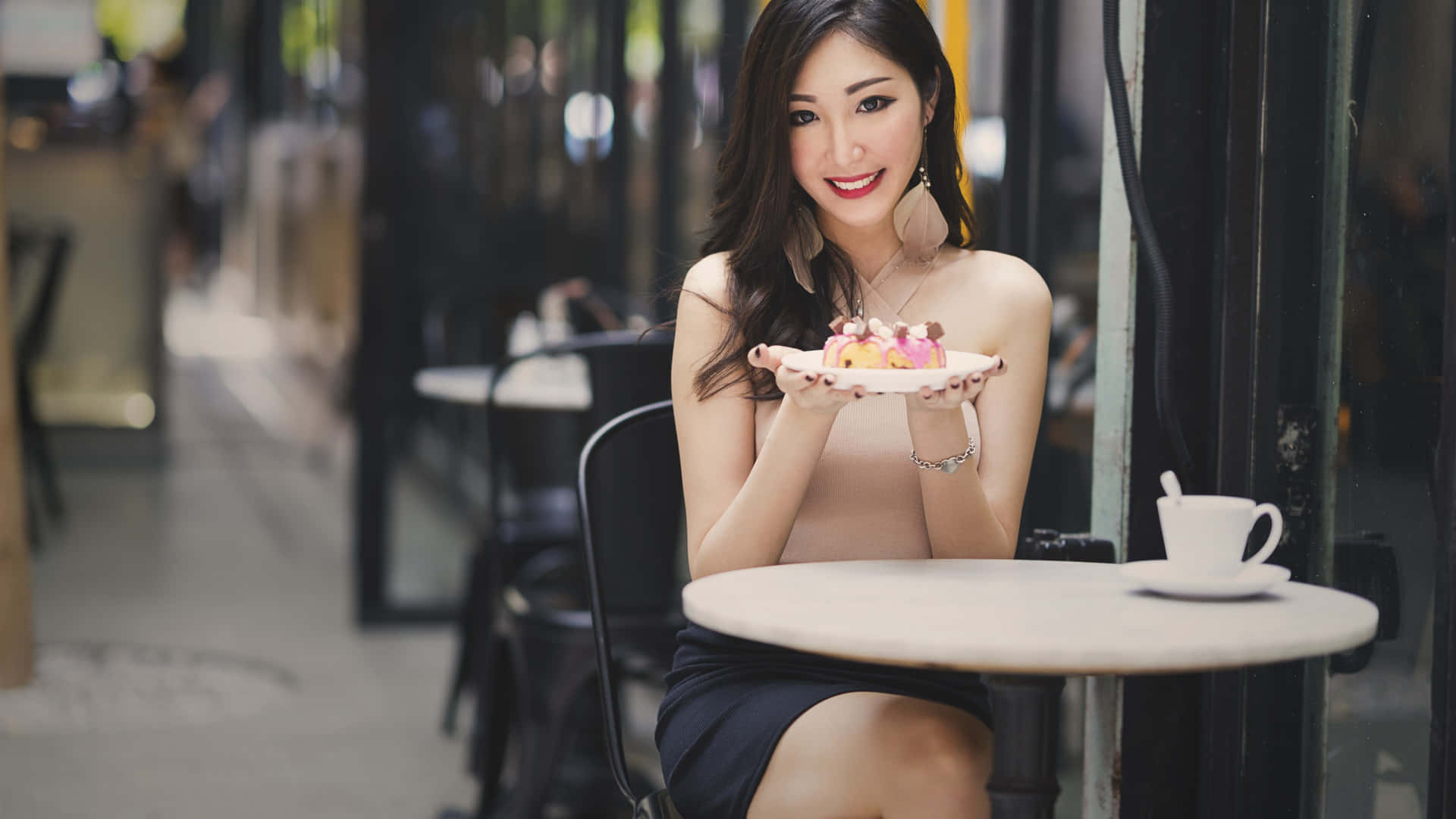 Thai Girl With Dessert Wallpaper