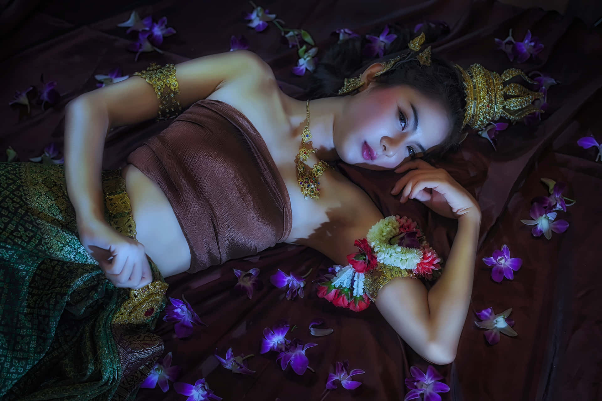 Thai Girl With Purple Flowers Wallpaper