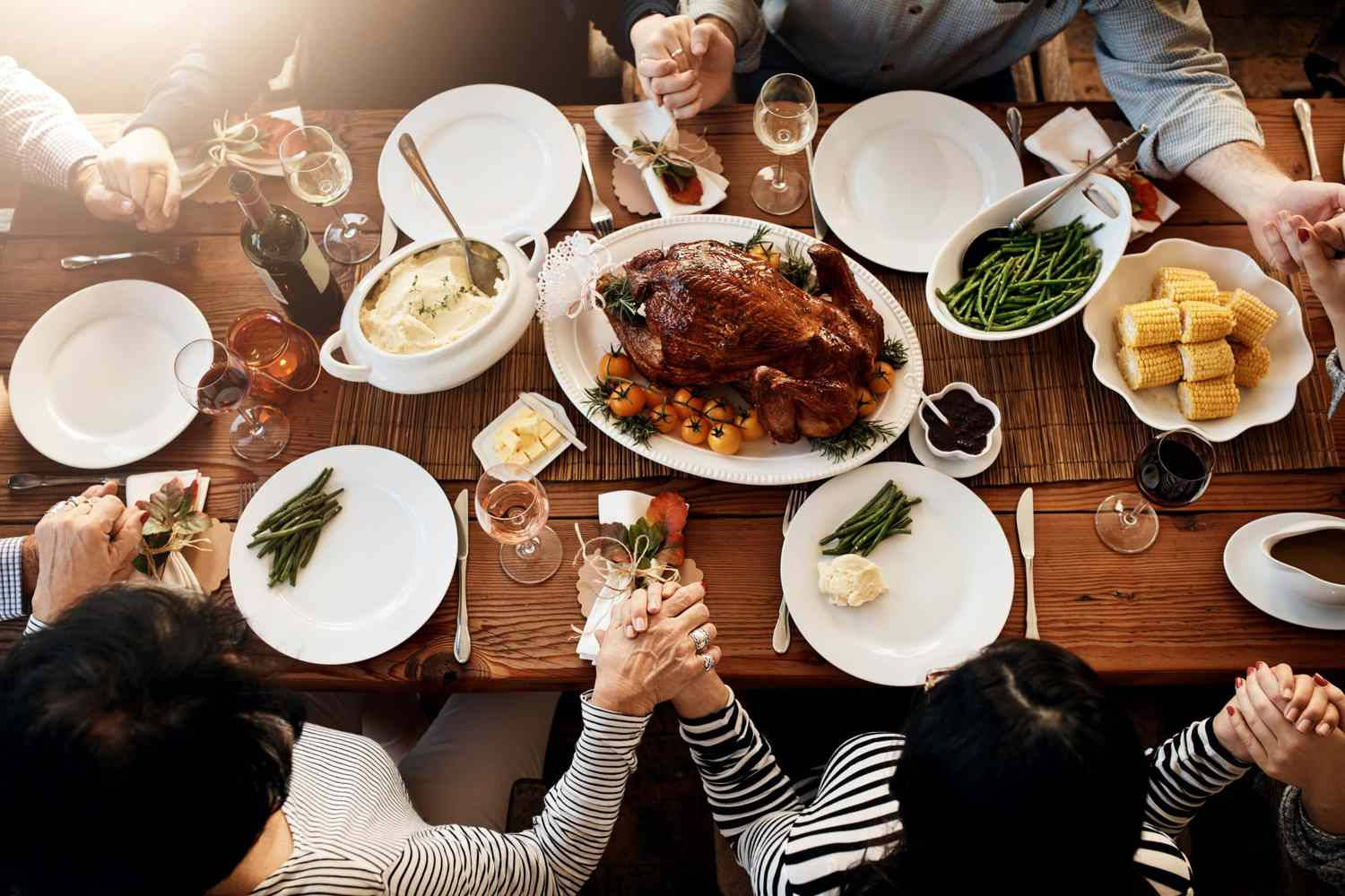 Thanksgiving Dinner Turkey Dish Wallpaper