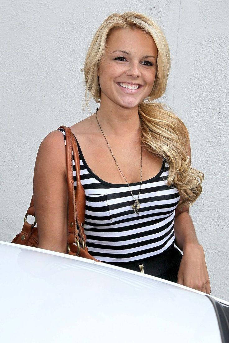 The Bachelorette Ali Fedotowsky In Striped Top