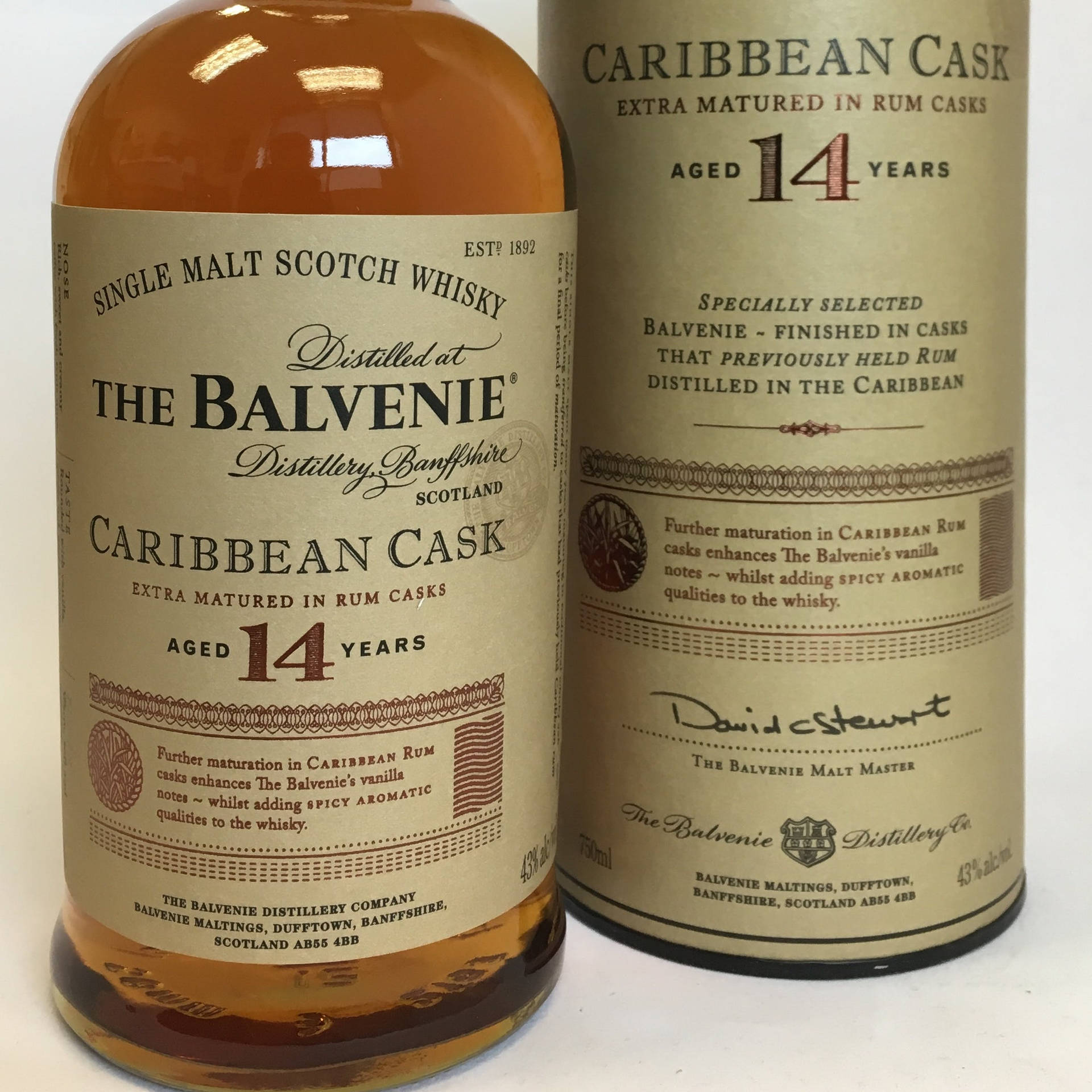 Denhär Tapeten Visar The Balvenie 14-åriga Karibiska Fatmoderade Whisky. Wallpaper
