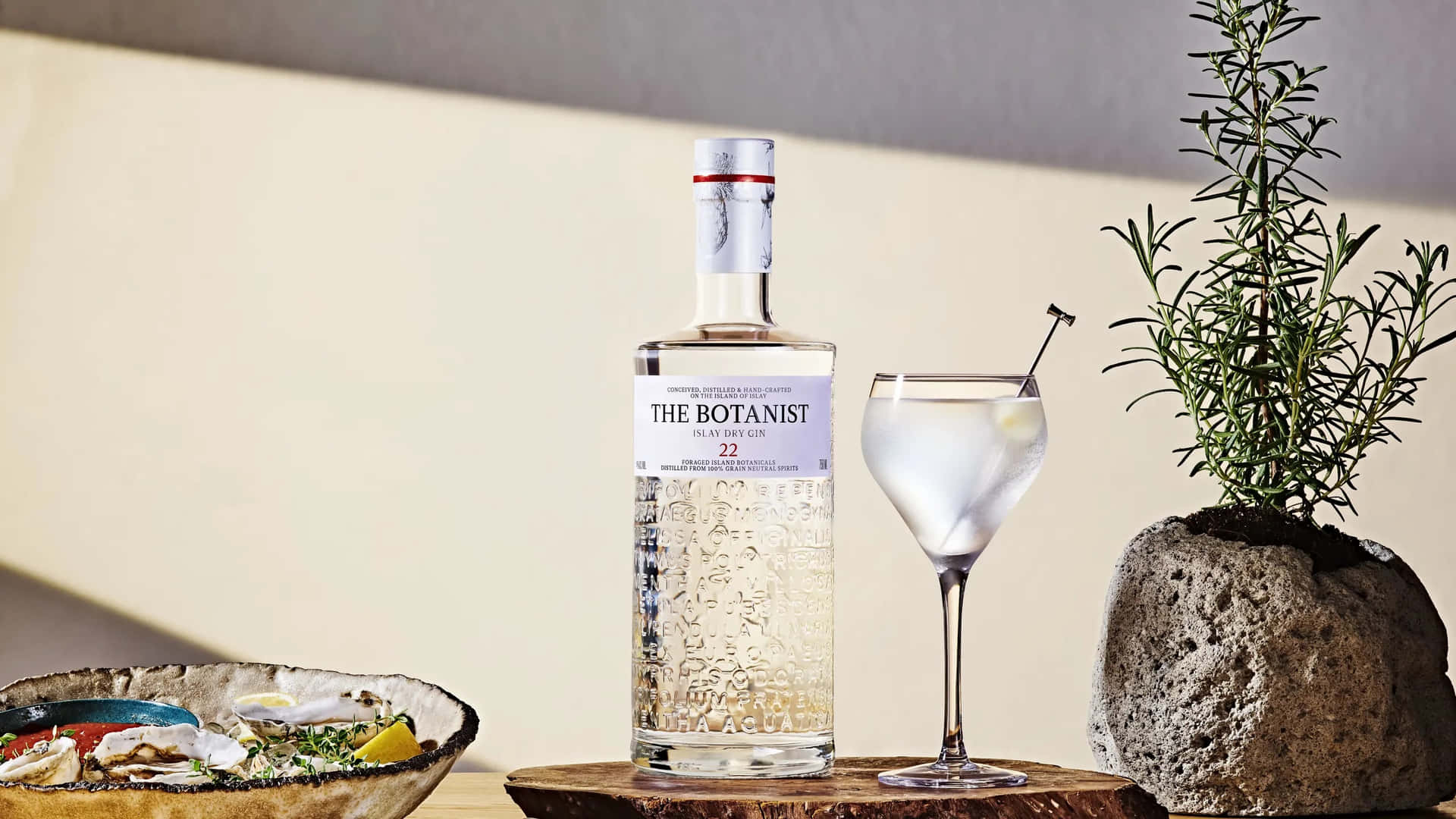 The Botanist Islay Dry Gin And Rosemary Rock Vase Wallpaper