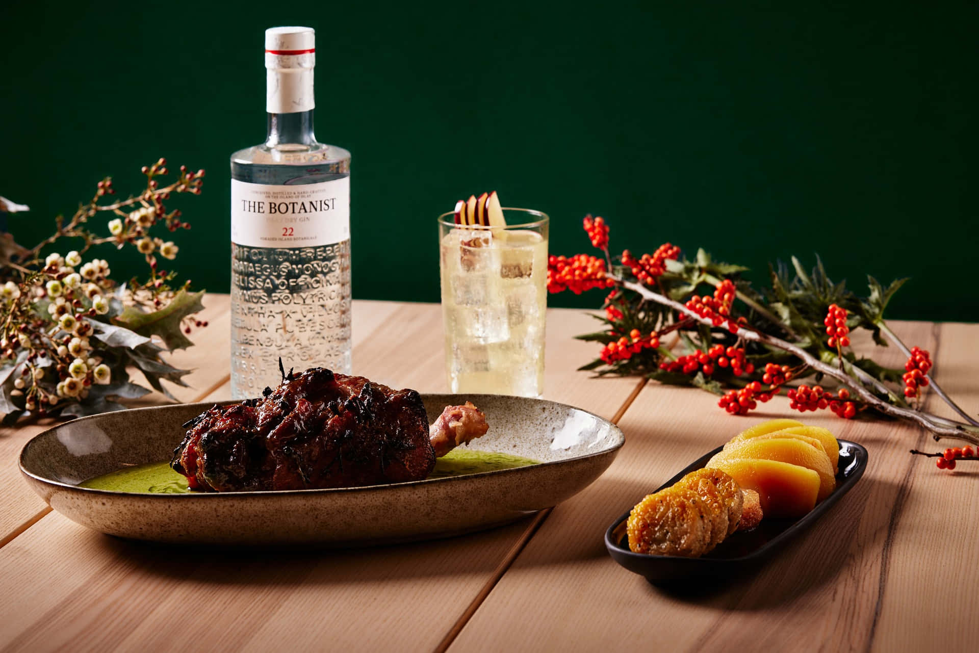 The Botanist Islay Dry Gin Drink With Steak And Potatoes Wallpaper