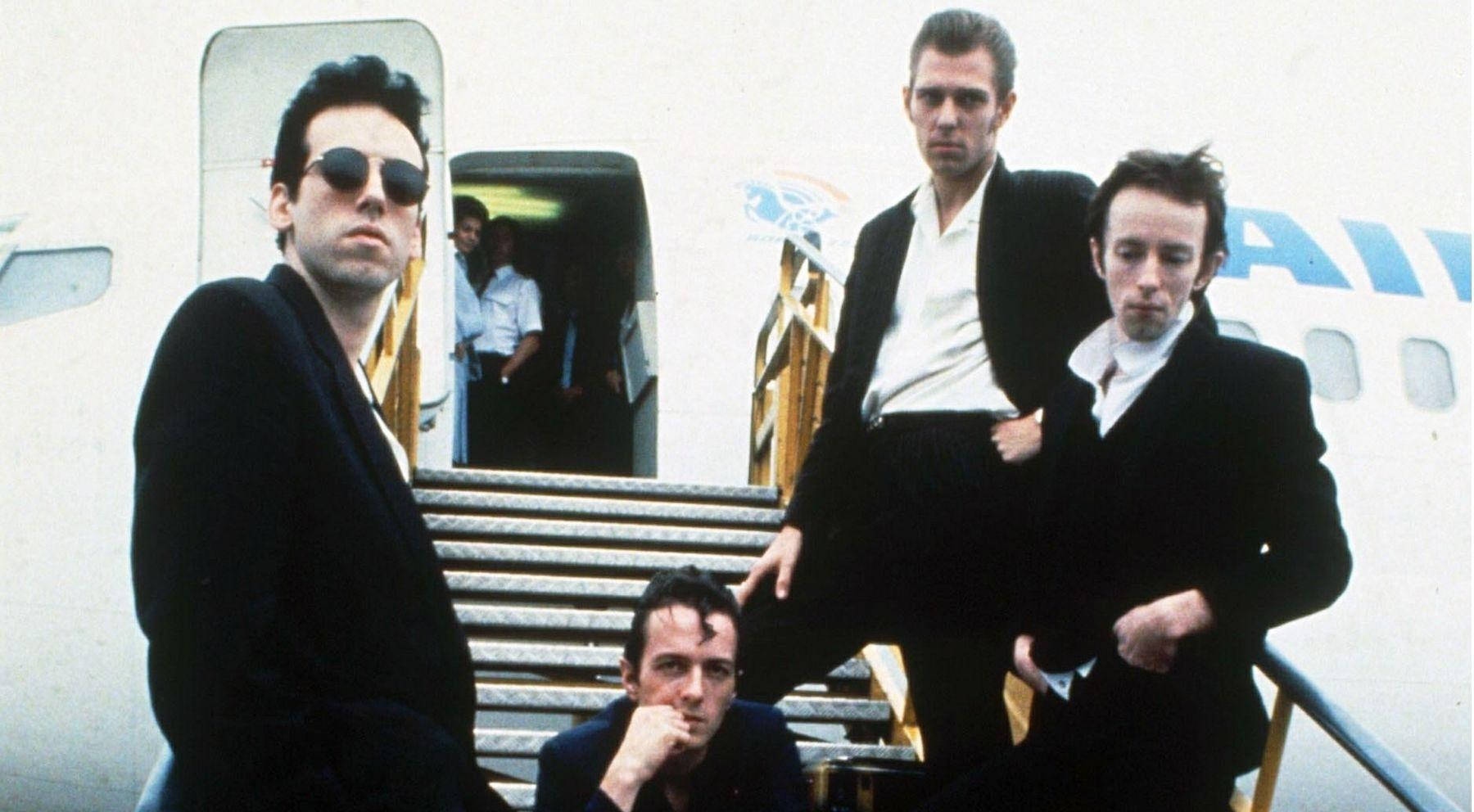 The Clash Arriving In New York Portrait Wallpaper