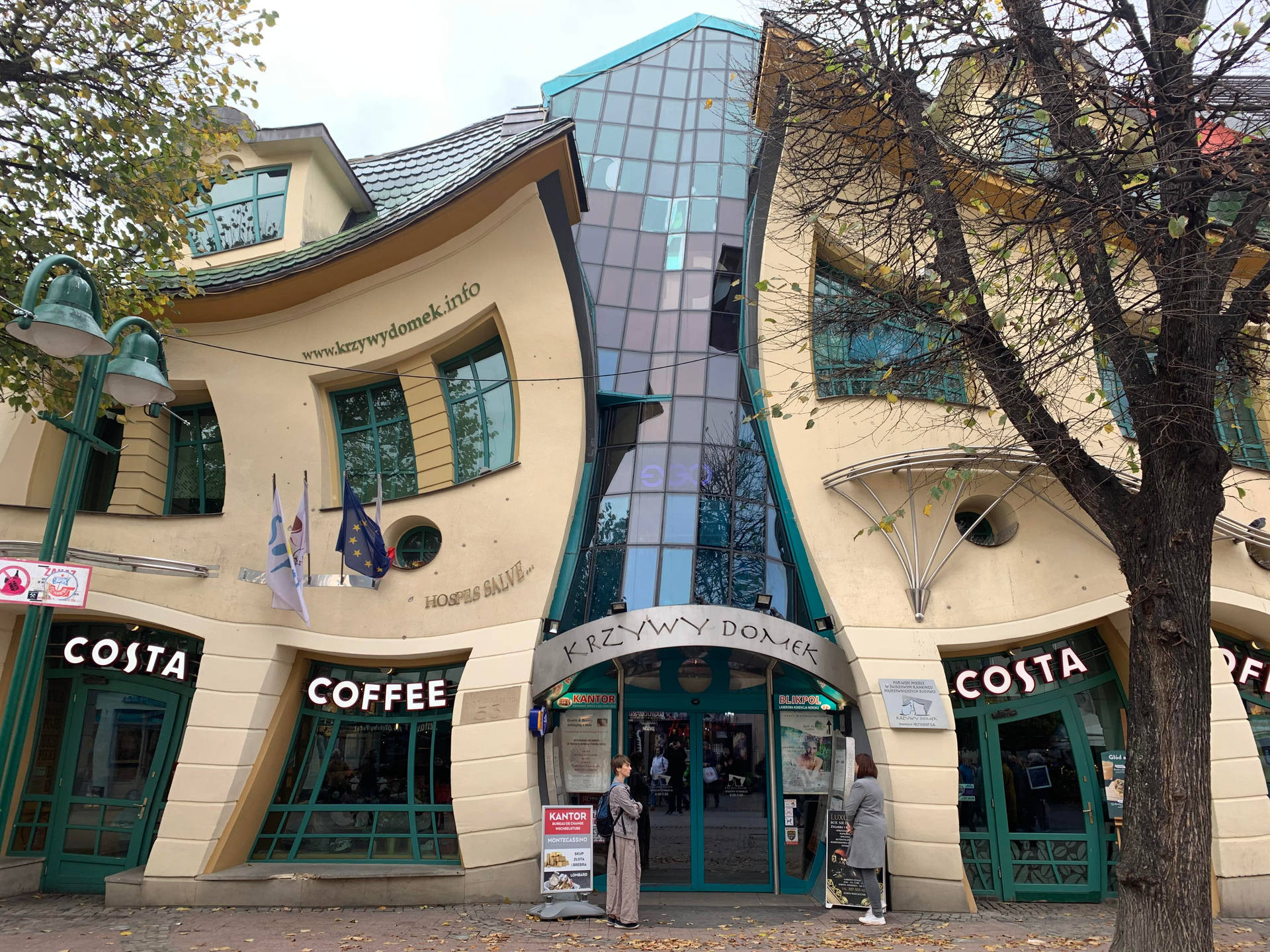 The Crooked House In Poland Wallpaper