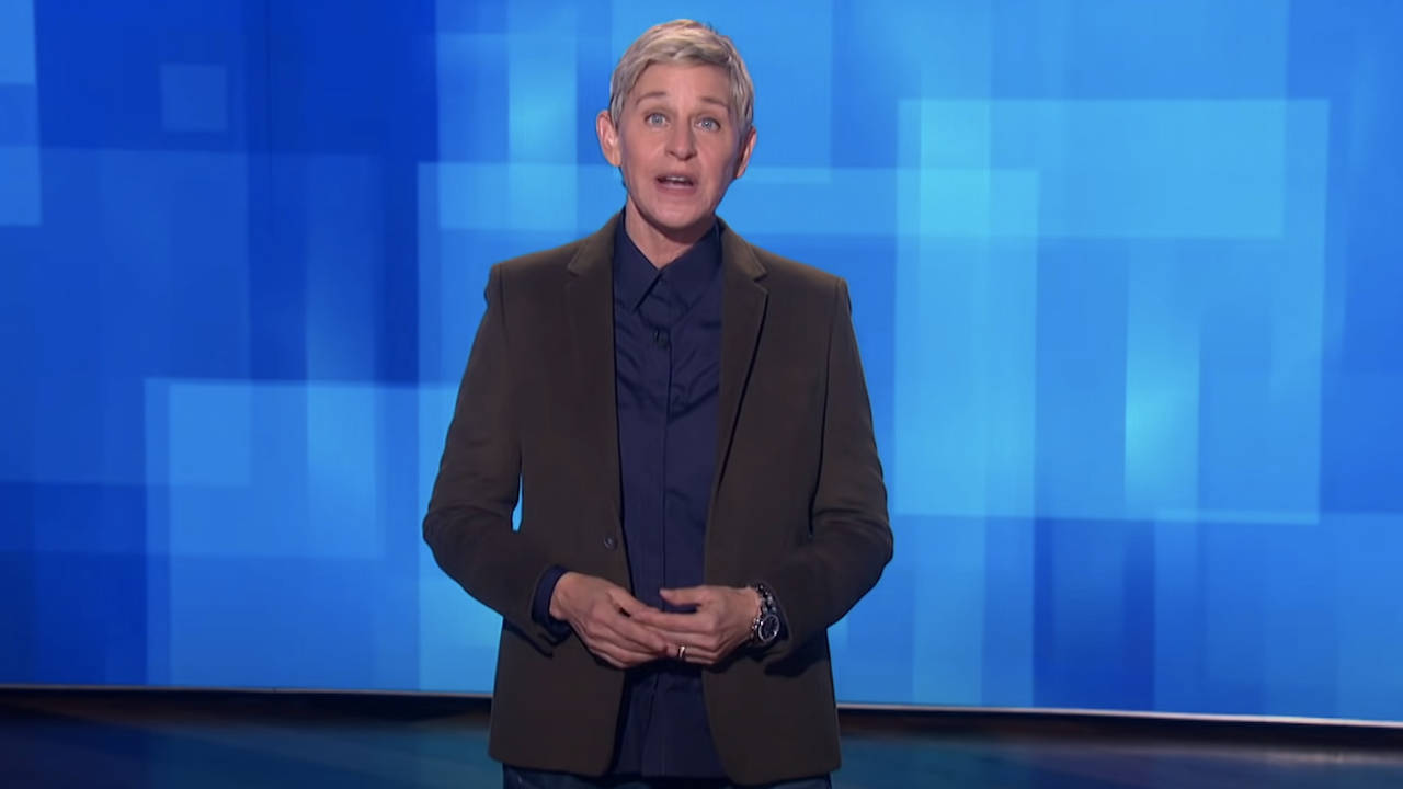 The Ellen Show With A Blue Screen Background