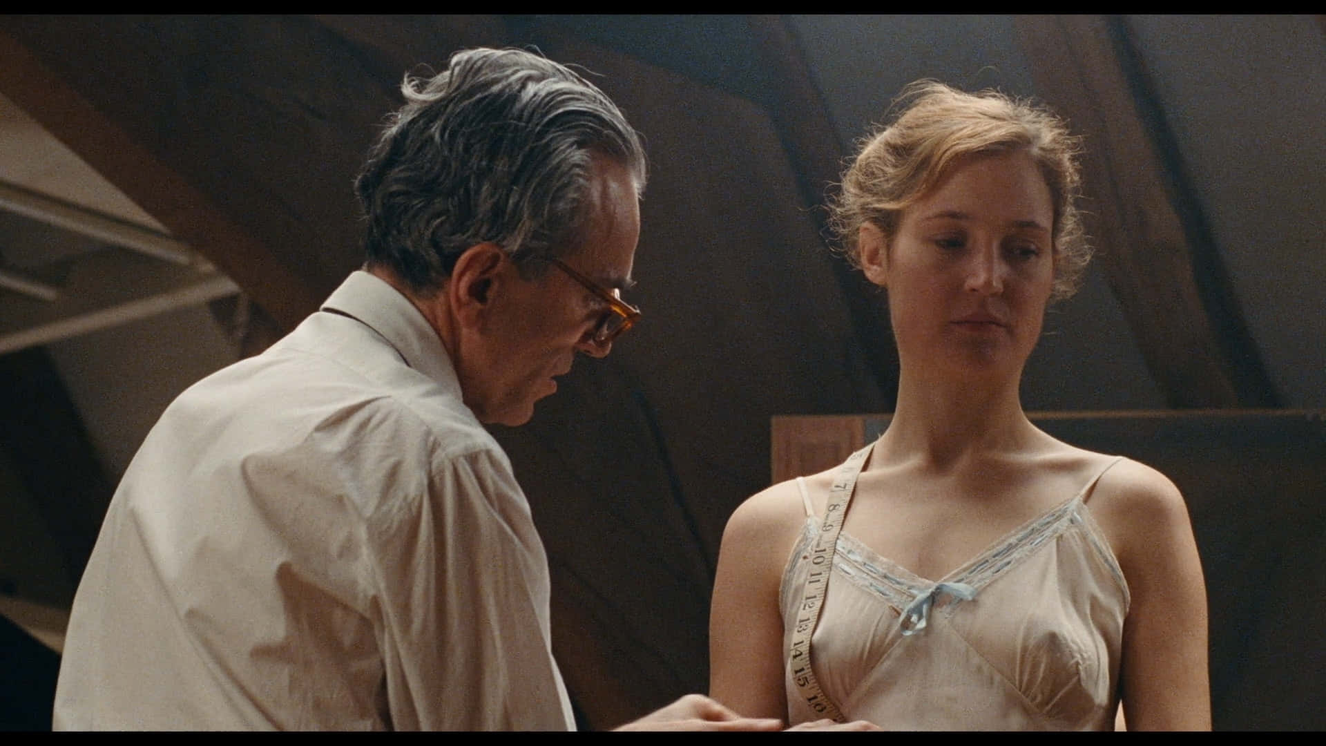 The Enigmatic Fashion Designer: Still From 'phantom Thread' Wallpaper