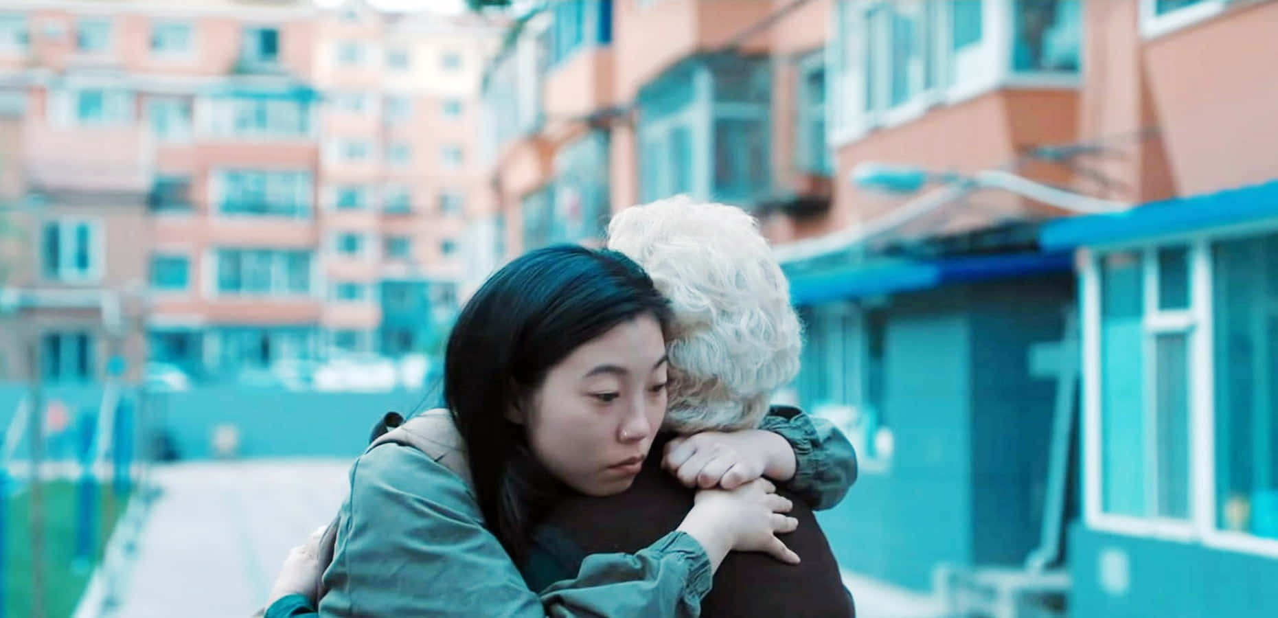 Caption: Emotional Scene From The Movie "the Farewell" Wallpaper