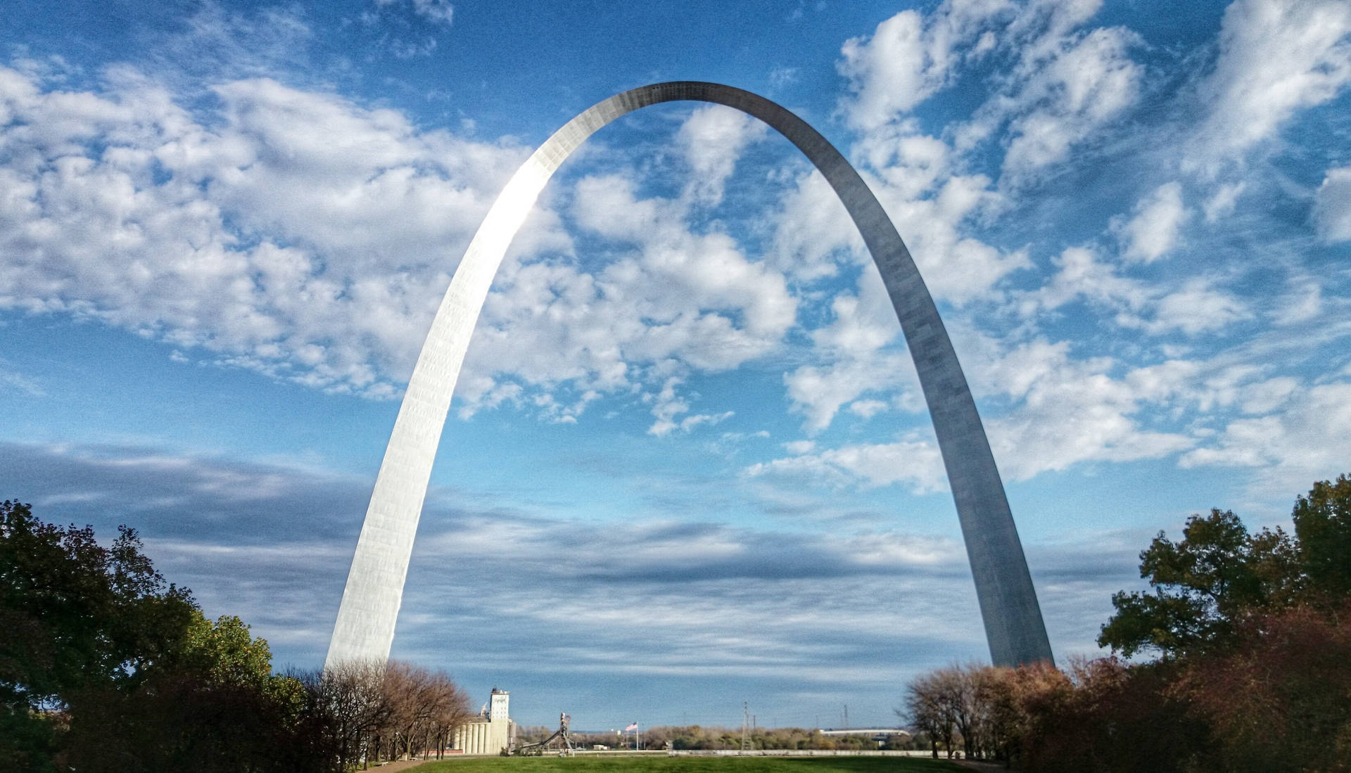 The Gateway Arch Of Missouri Wallpaper