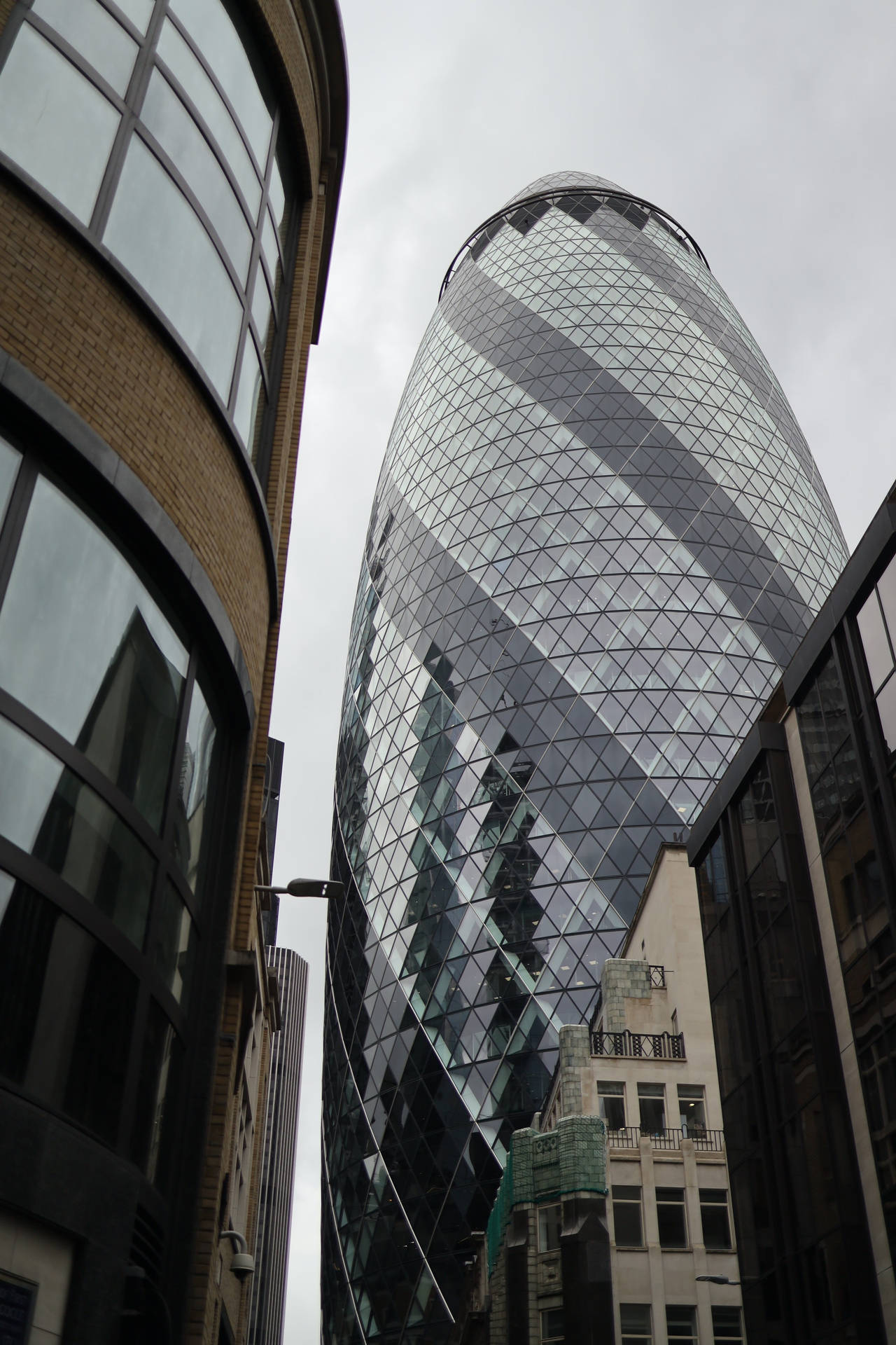 The Gherkin And Nearby Building Wallpaper