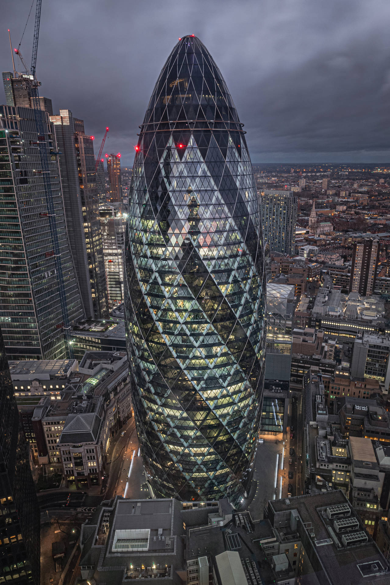 The Gherkin At London Business District Wallpaper