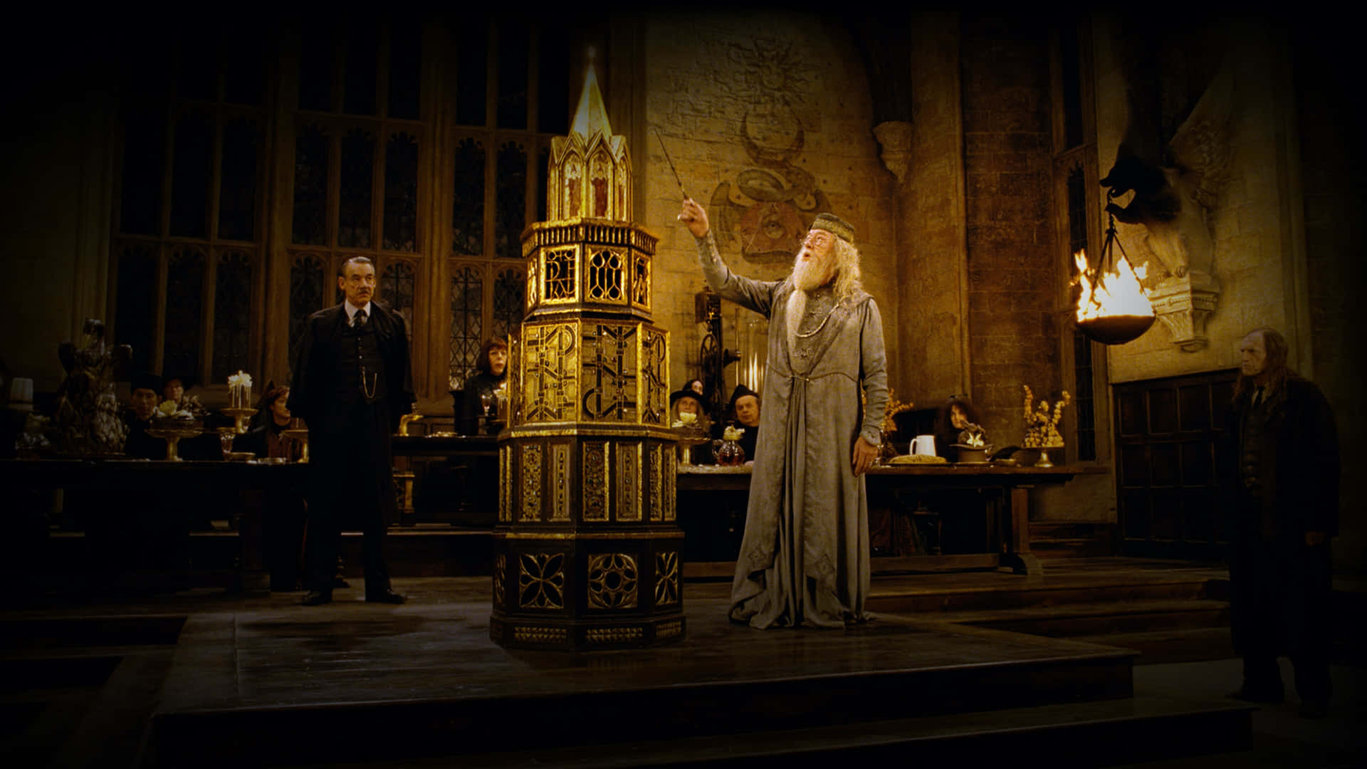 Elcáliz De Fuego Visto En La Famosa Película De Harry Potter. Fondo de pantalla