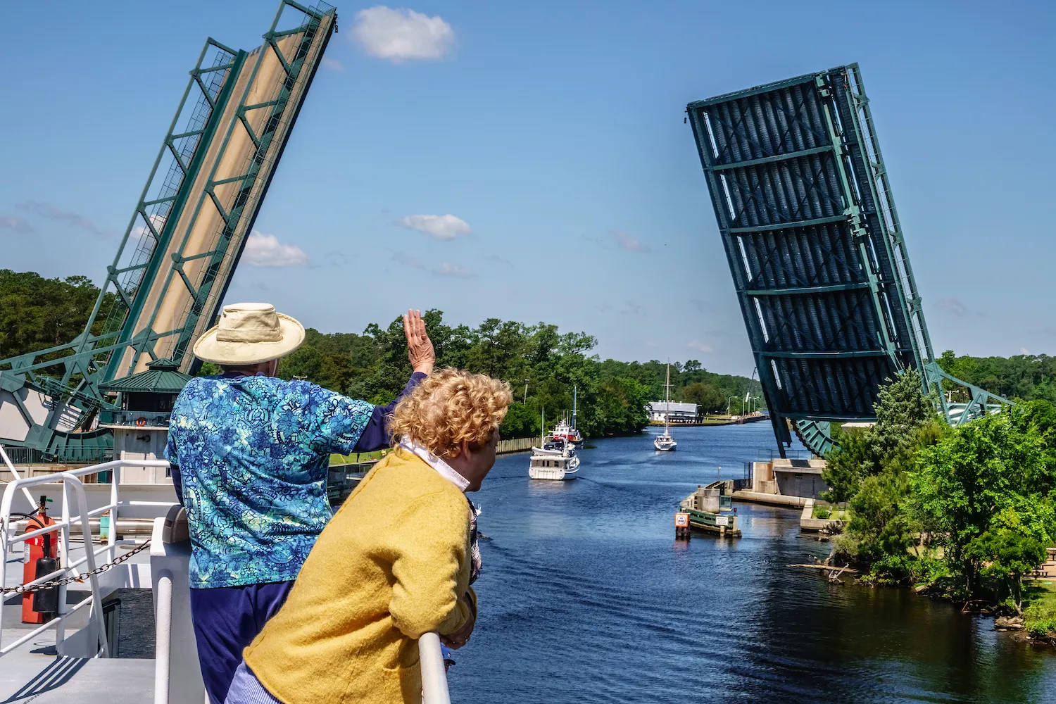 Diegroße Brücke In Chesapeake Wallpaper
