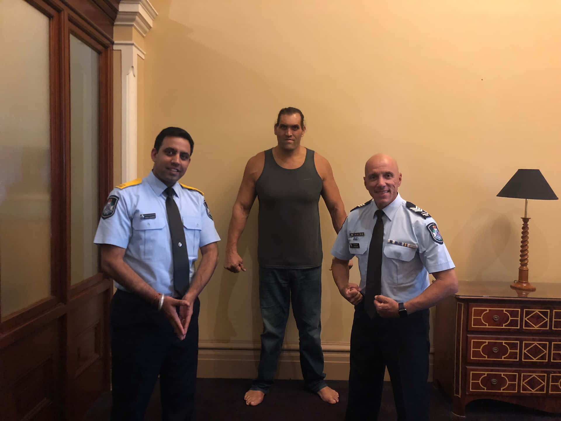 Dergroße Khali Dienst Der Polizei Queensland Wallpaper