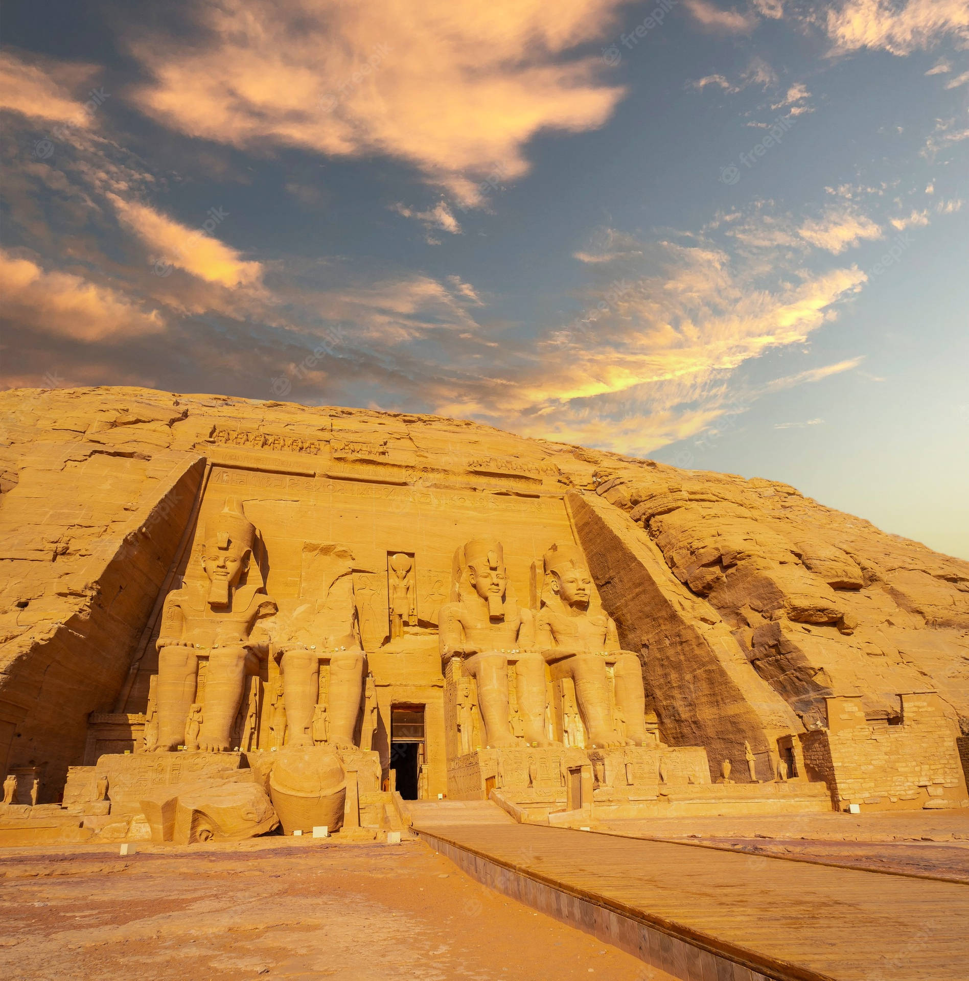 The Great Temple Of Abu Simbel When Empty Wallpaper