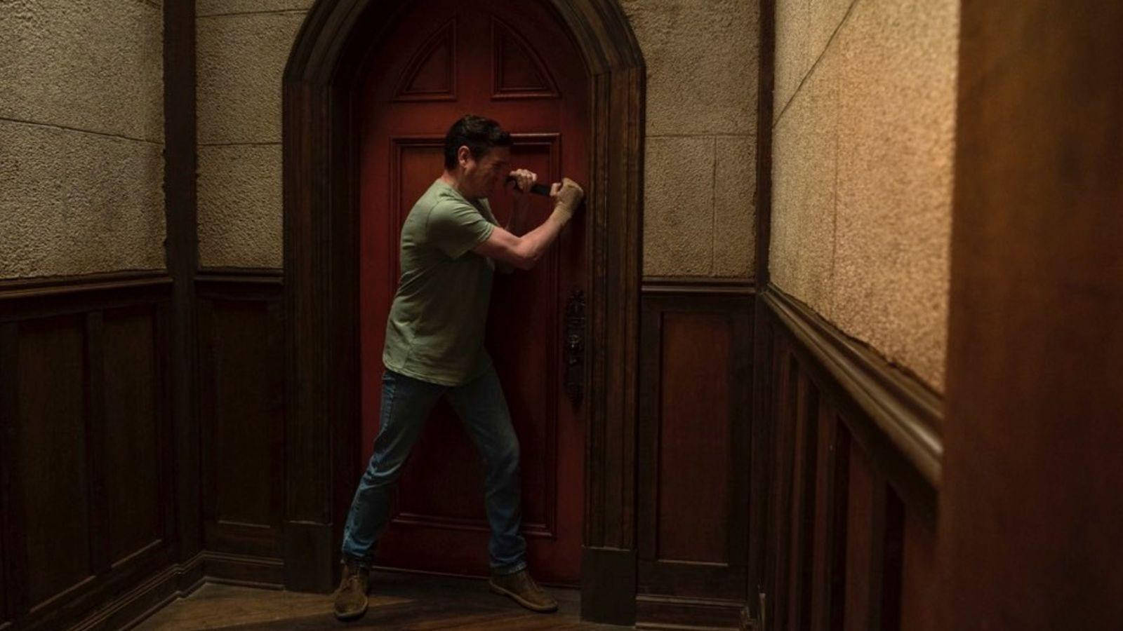 The Haunting Of Hill House Prying Open Wallpaper