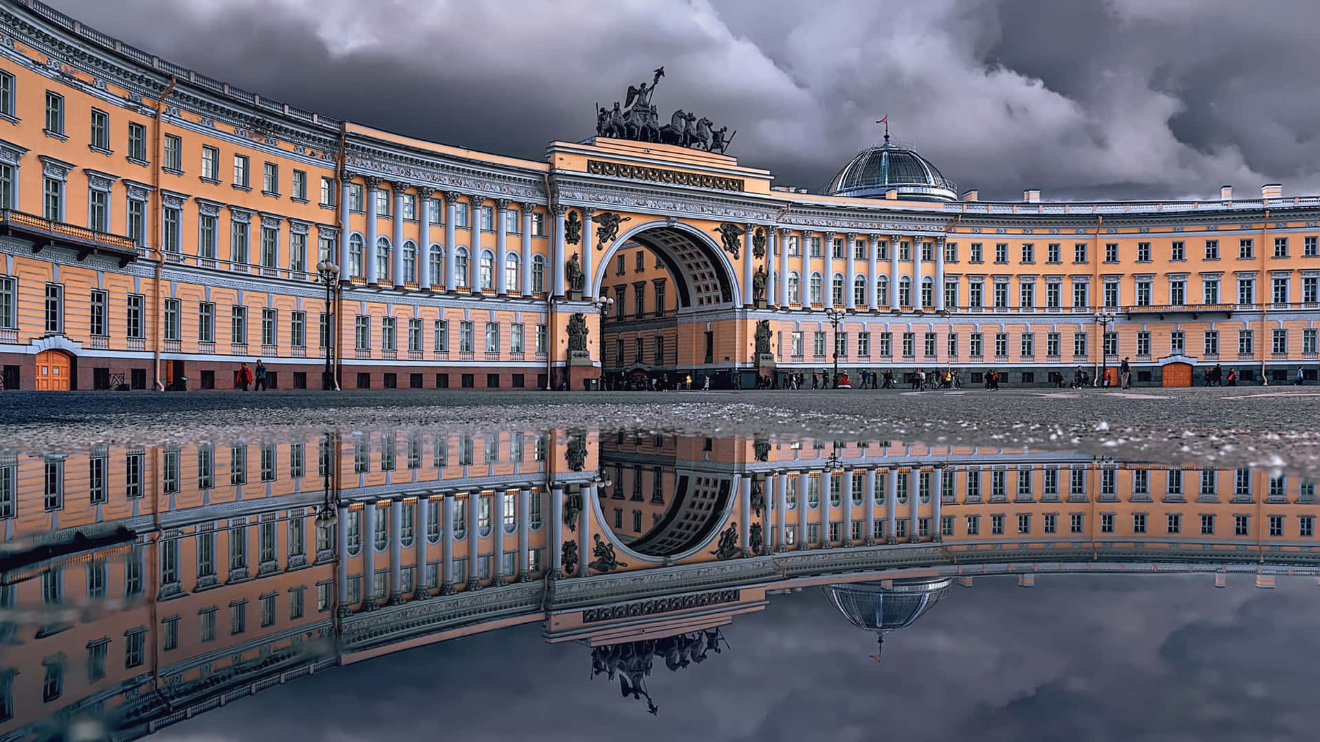 The Hermitage Mirror Reflection Wallpaper