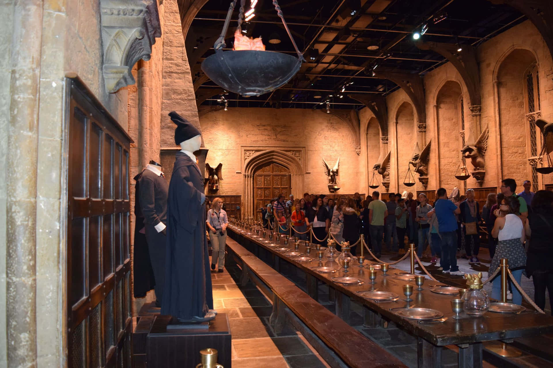 ¡bienvenido(a)al Gran Salón De Hogwarts! Fondo de pantalla