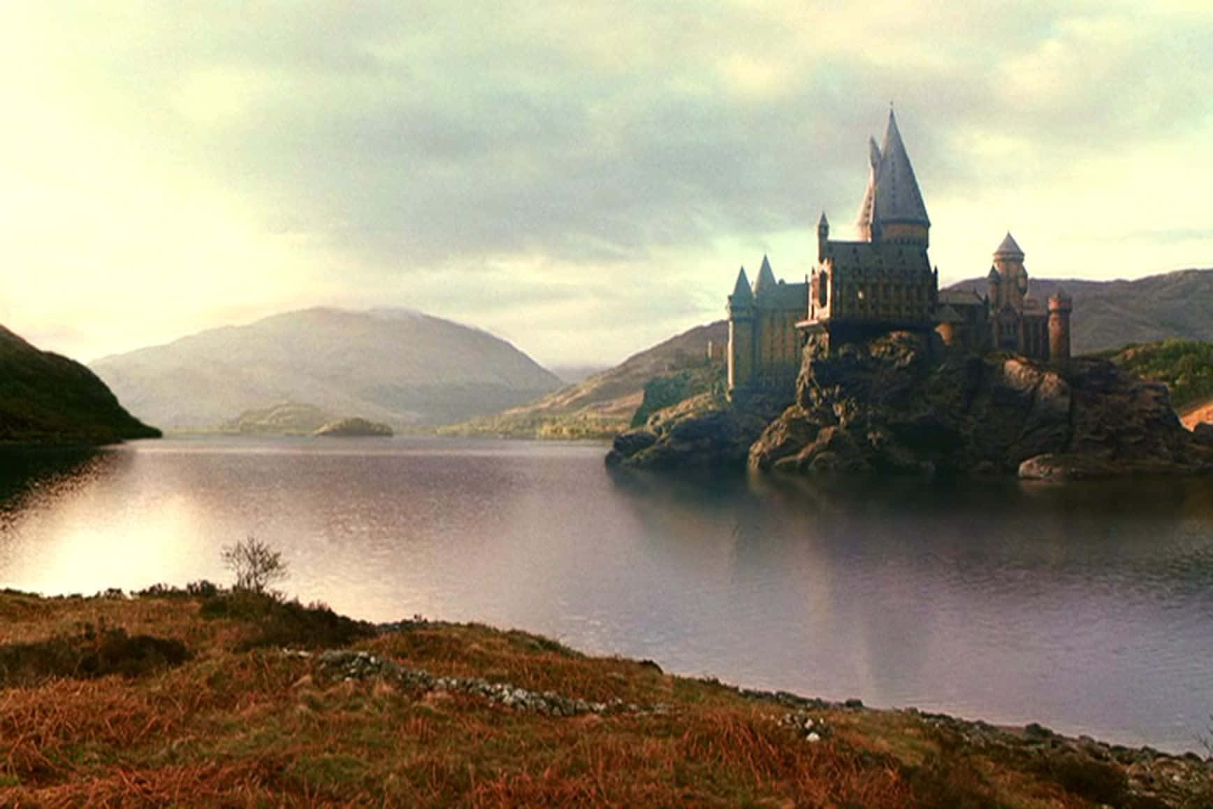 “The Sun shining over the Hogwarts Lake” Wallpaper