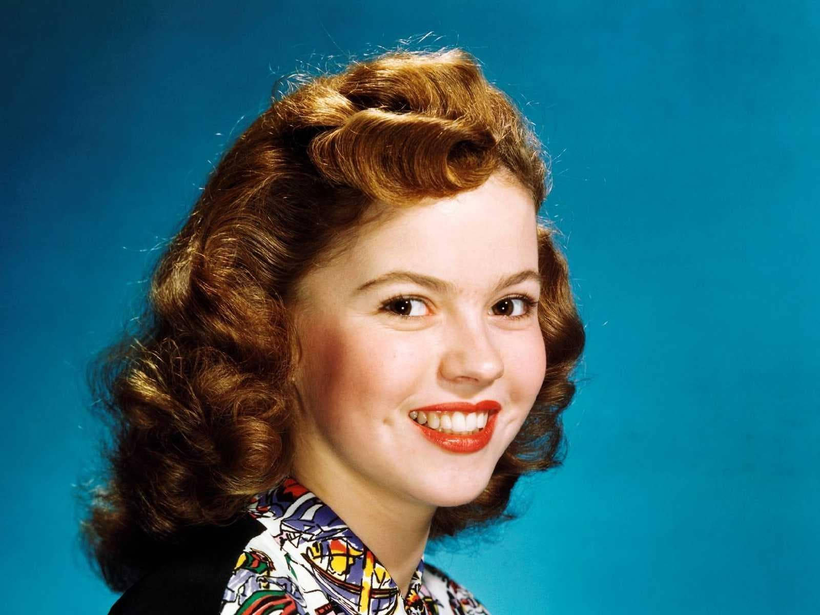 The Hollywood Star Shirley Temple Wallpaper