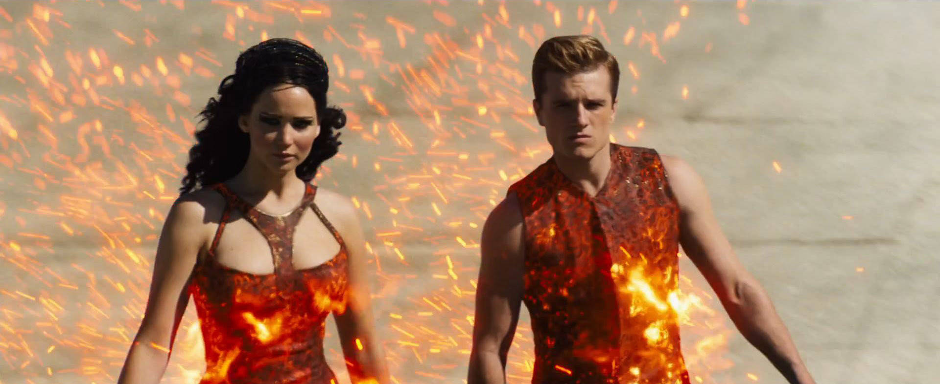 The Hunger Games Flaming Outfit Wallpaper
