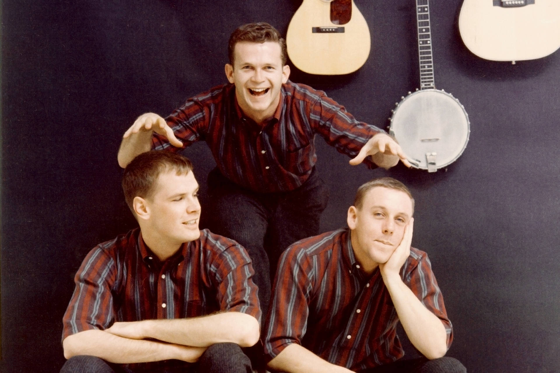 The Kingston Trio Poses for Their 'At Large' Album Photoshoot Wallpaper