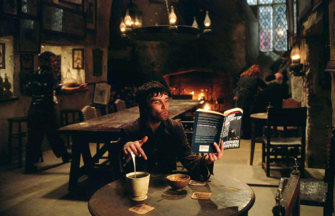 Drinks, Feasts, and Magic await inside The Leaky Cauldron Wallpaper