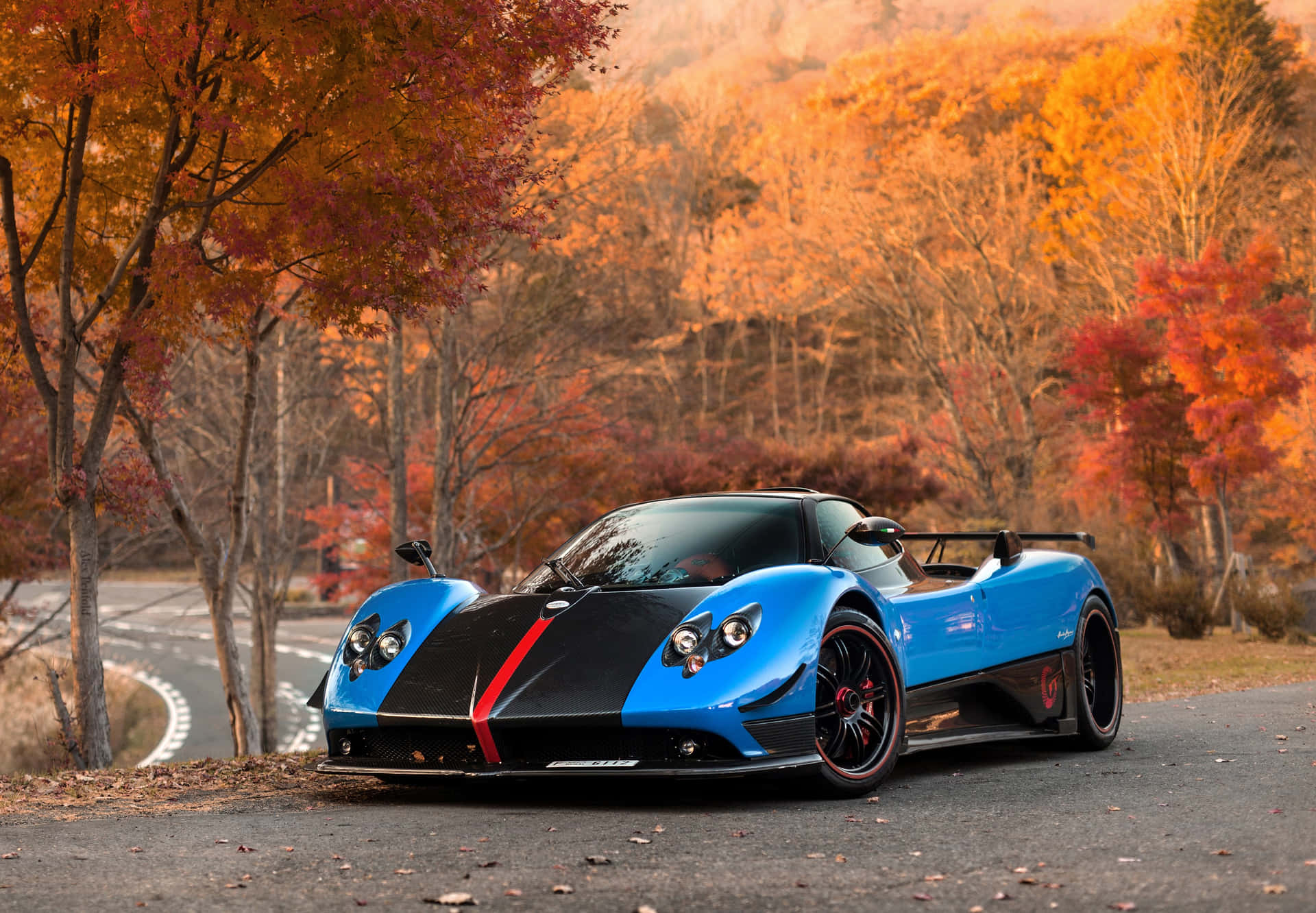 The Luxurious Pagani Zonda Cinque In Its Full Glory Wallpaper
