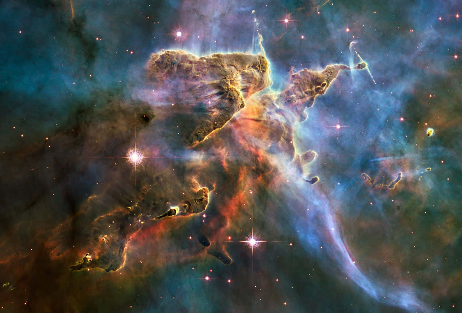 The Majestic Beauty Of The Carina Nebula Wallpaper
