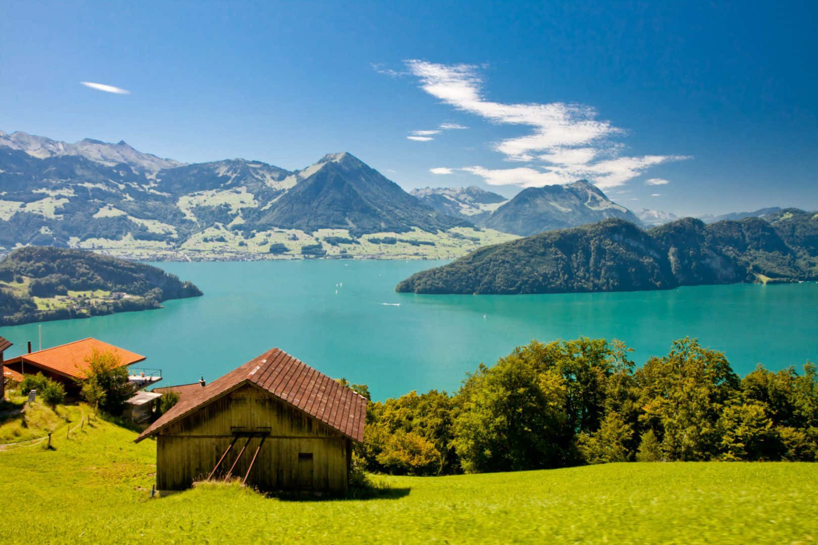 The Majestic Scenery Of Lucerne Lake In Switzerland Wallpaper