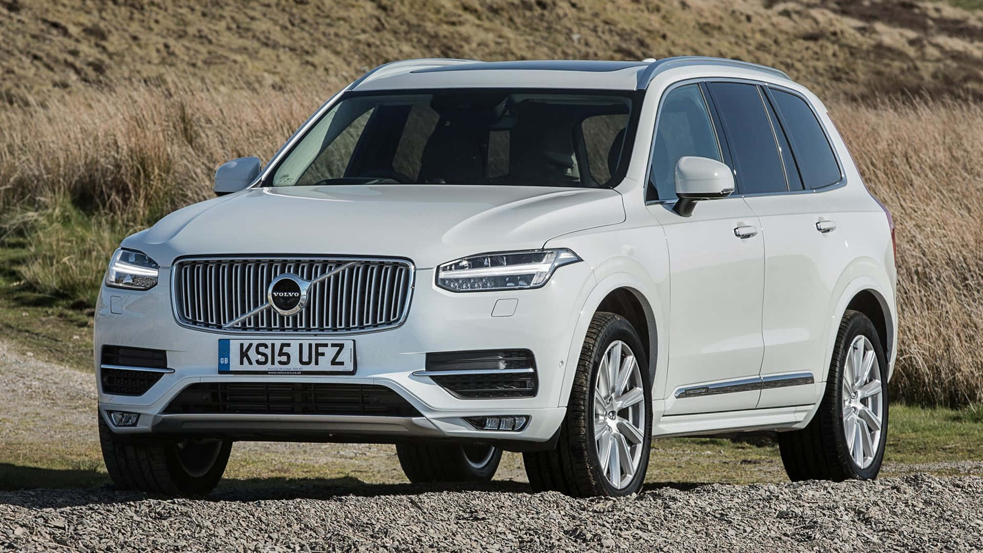 The Majestic Volvo Xc90 In A Harmonic Natural Environment Wallpaper