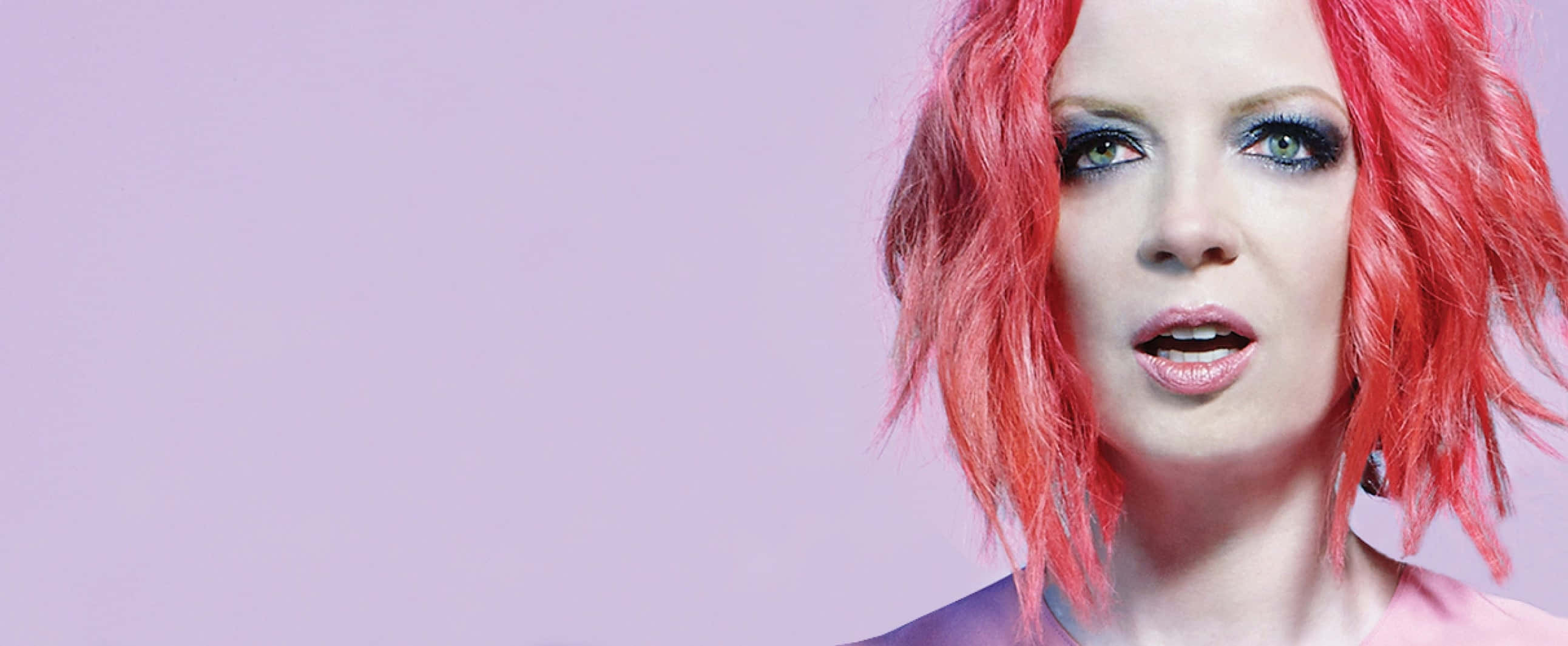 The Mesmerizing Shirley Manson On Stage Wallpaper