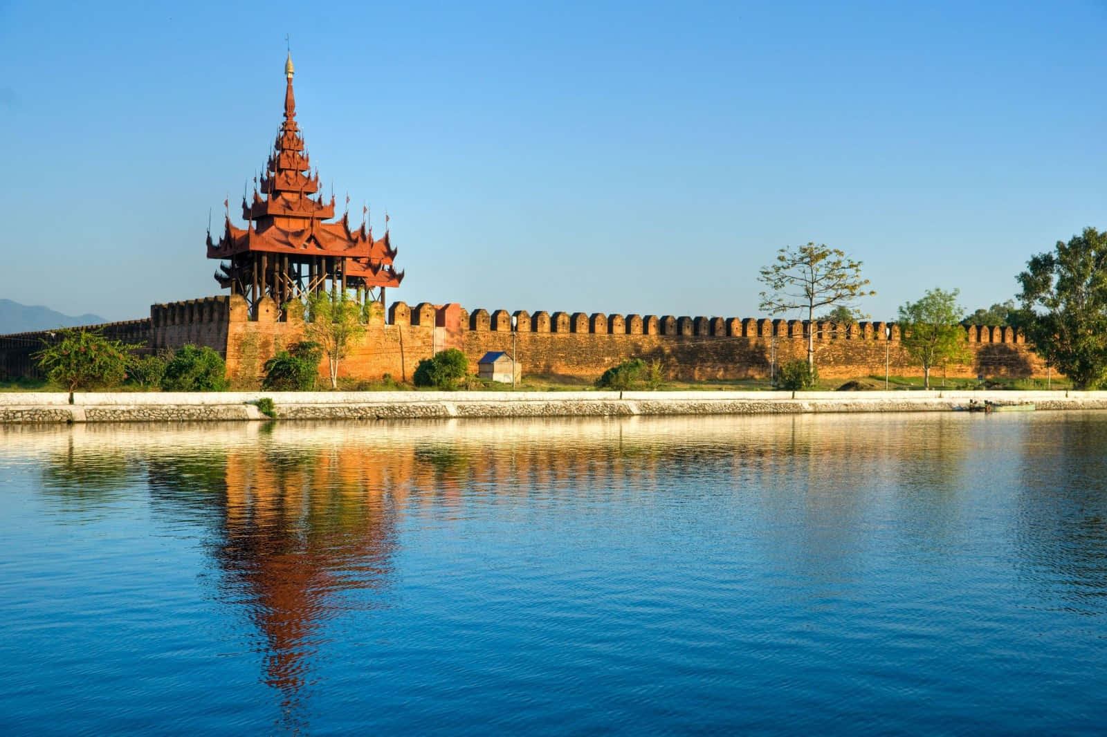 The Moat Behind The Mandalay Palace Walls Wallpaper