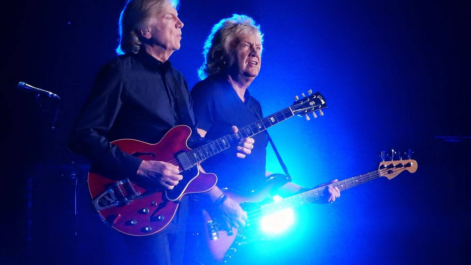 "Moody Blues performing live at Ruth Eckerd Hall in Clearwater" Wallpaper