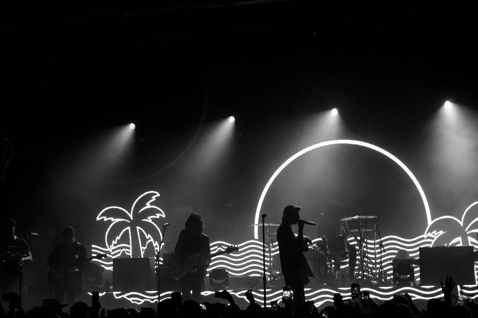 The Neighbourhood In Stage