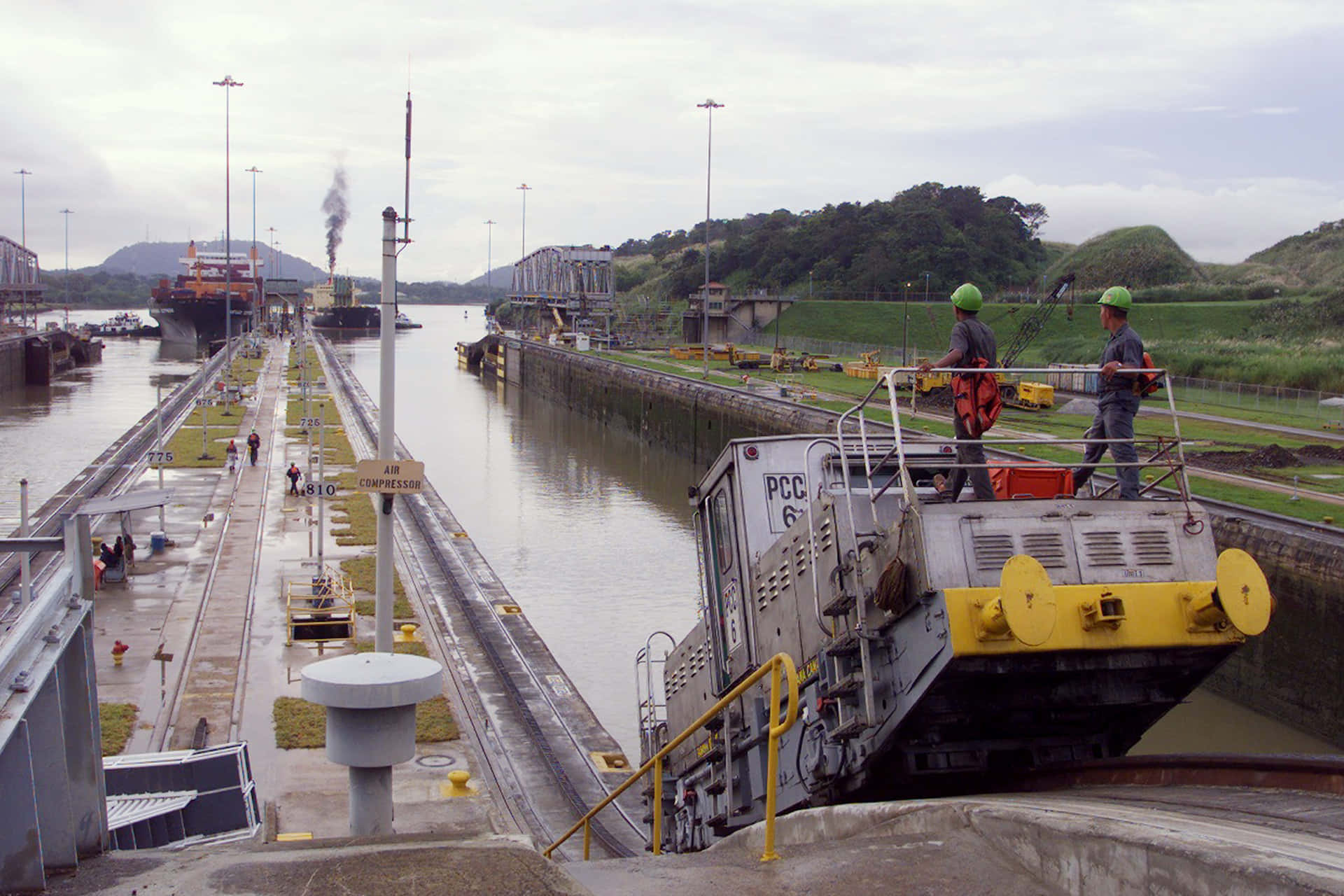 Electric Locomotive Navigating Through Panama Canal Wallpaper