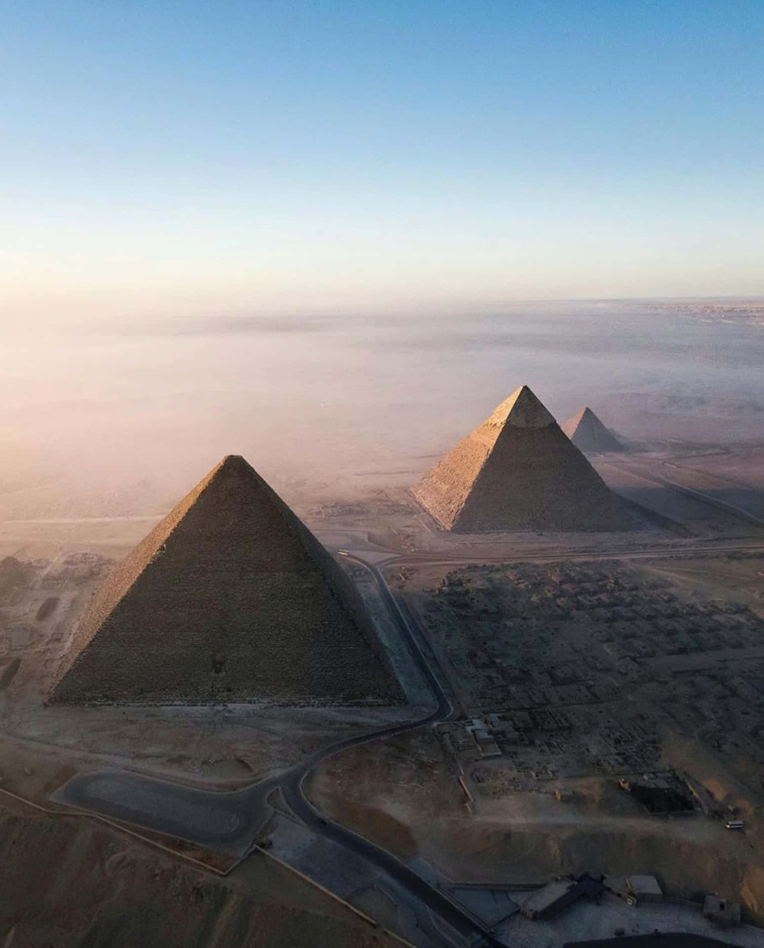 Albaalle Piramidi Di Giza Sfondo