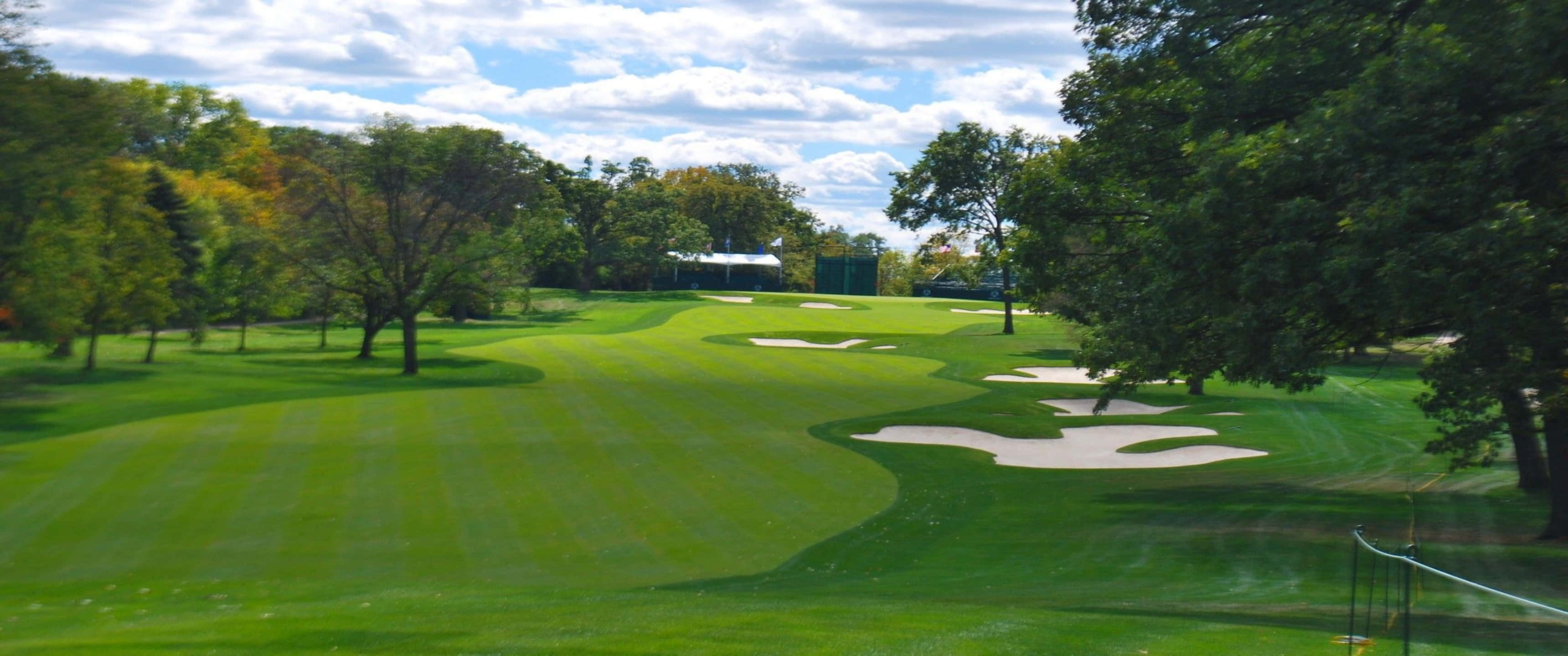 The Ridgewood 3440x1440p Golf Course Background