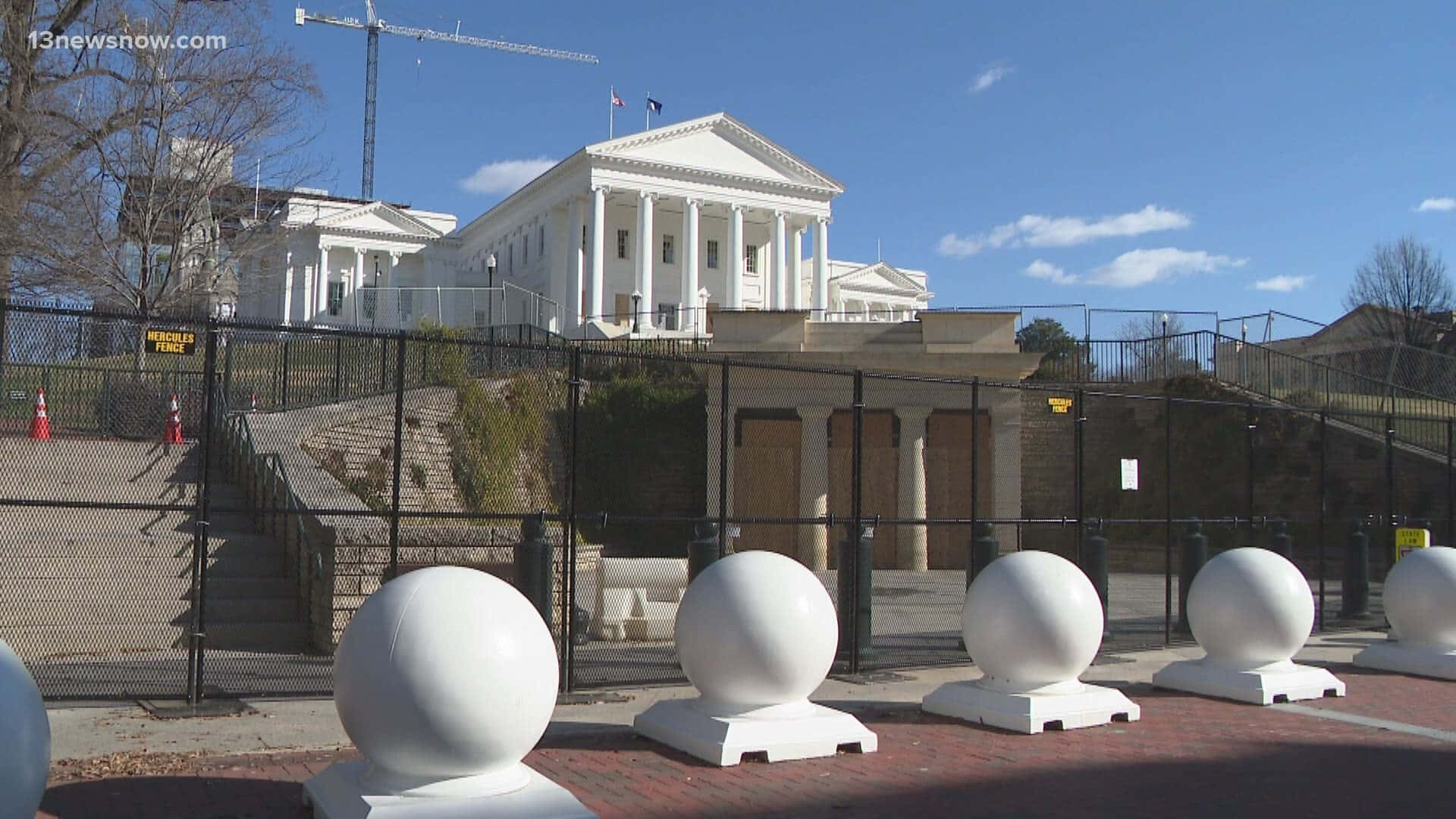 The Round-shaped Structures At The Virginia State Capitol Wallpaper