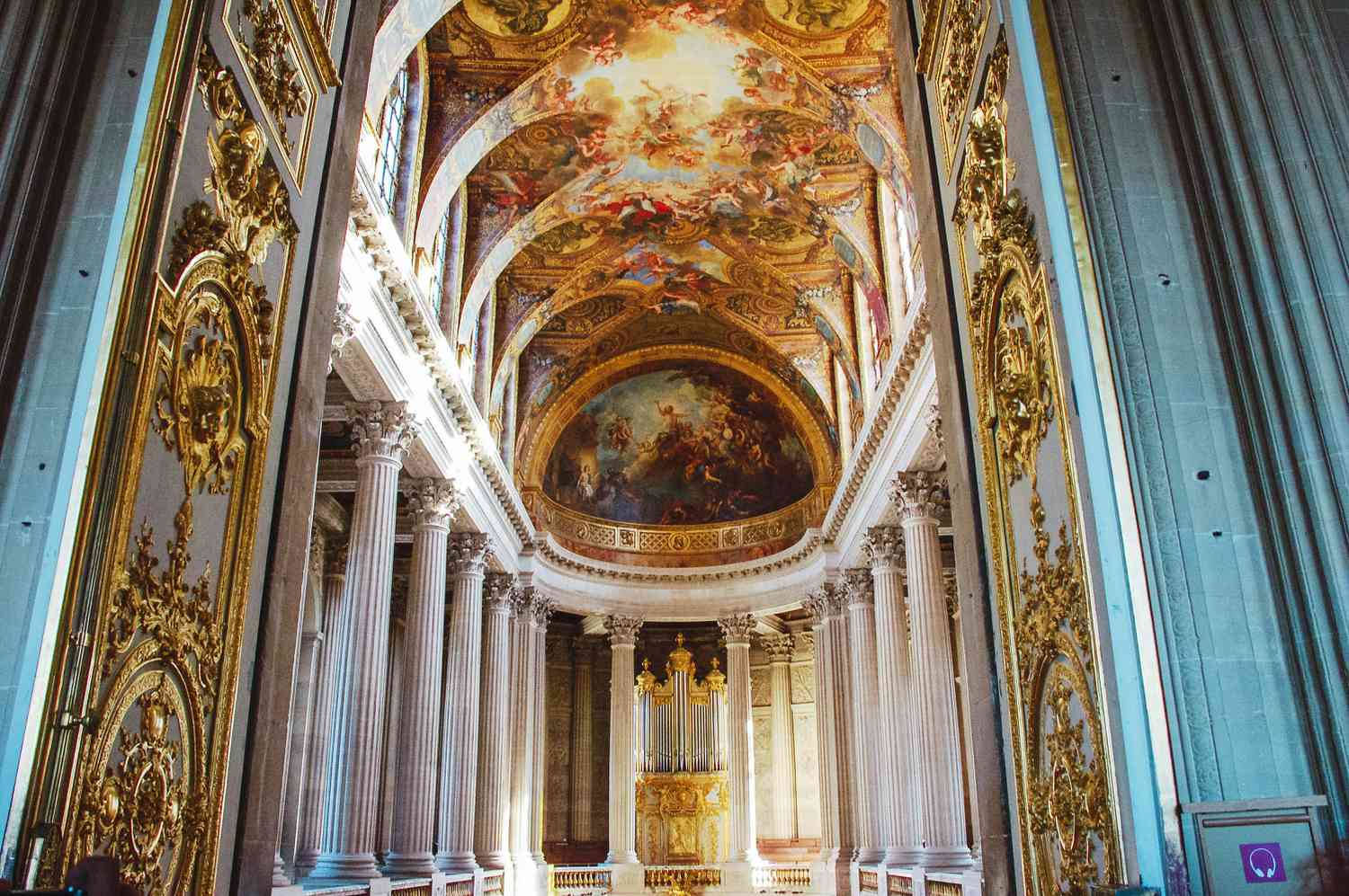 The Royal Chapel Of Versailles Wallpaper