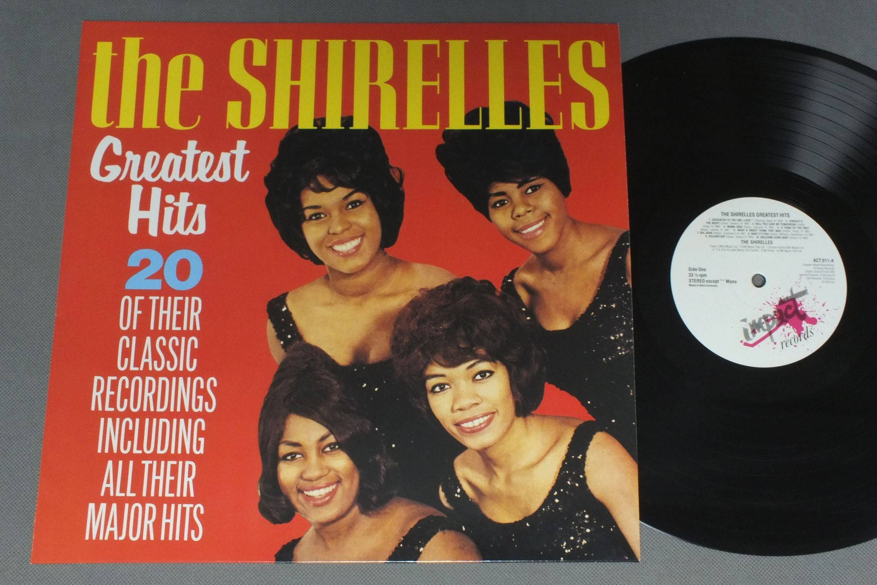 Diegrößten Hits Von The Shirelles Auf Vinyl 1987. Wallpaper