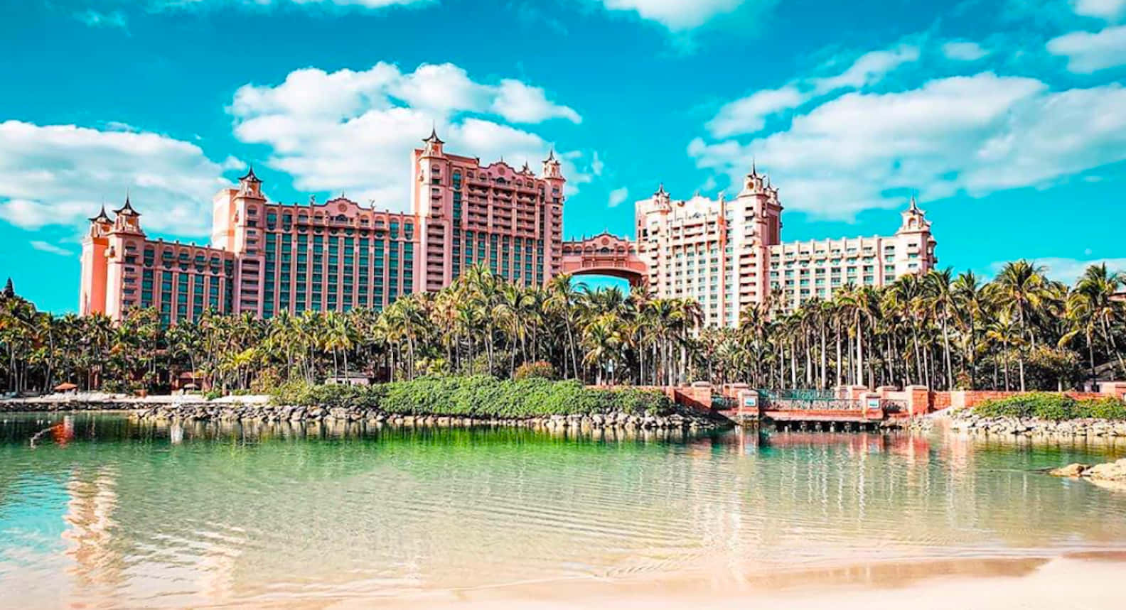 The Stunning Atlantis Resort Wallpaper