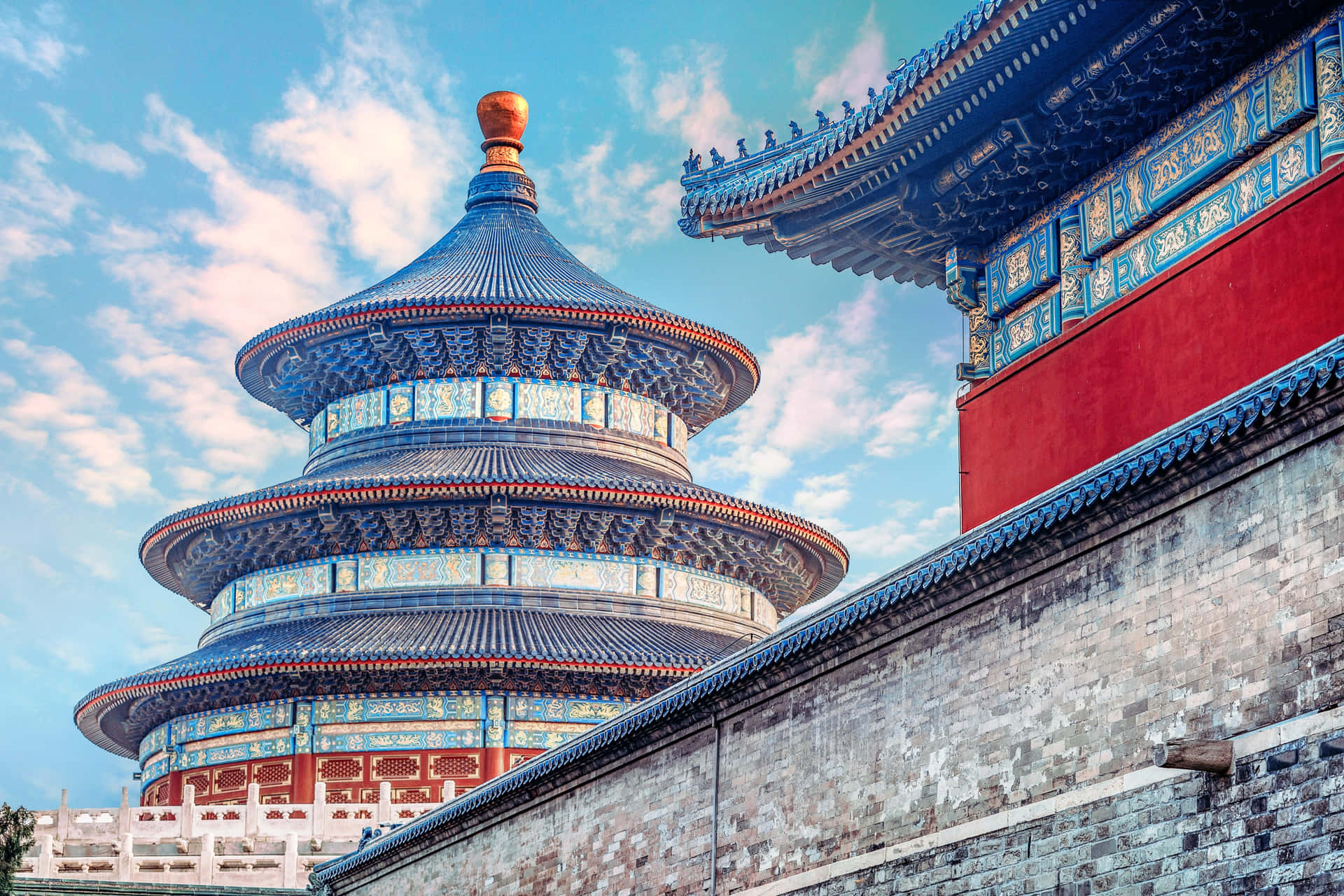 The Temple Of Heaven's Circular Building Viewed From The East Wallpaper