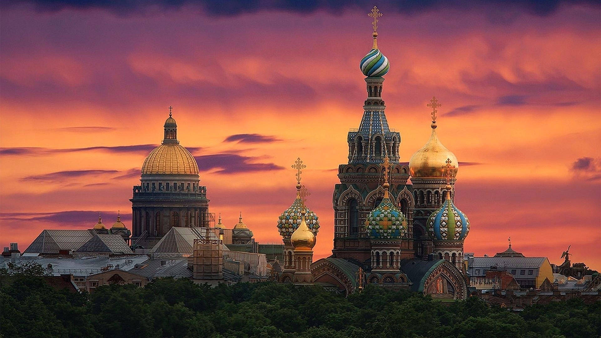 The Two Churches In St. Petersburg Wallpaper