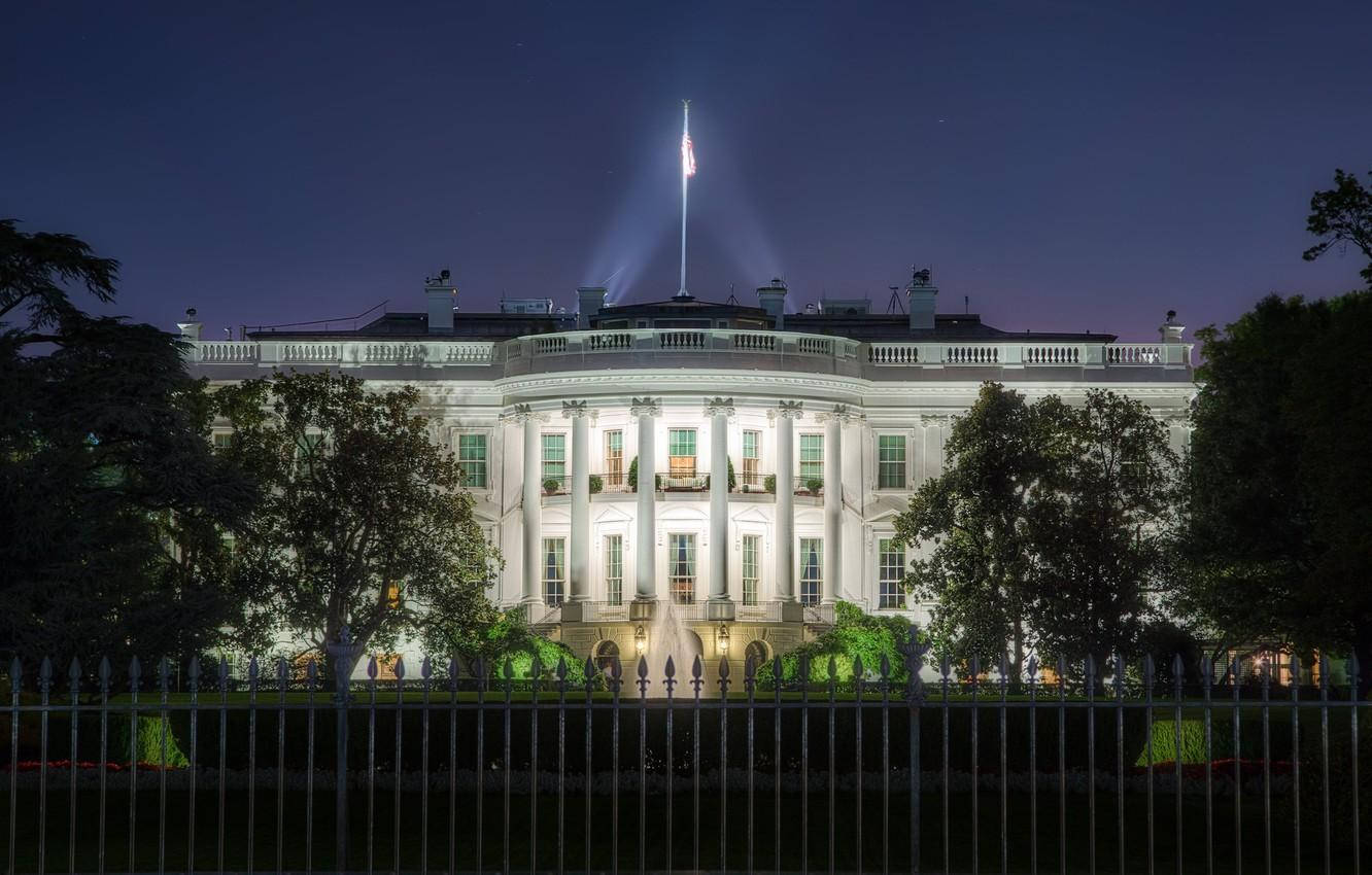The White House At Night Wallpaper